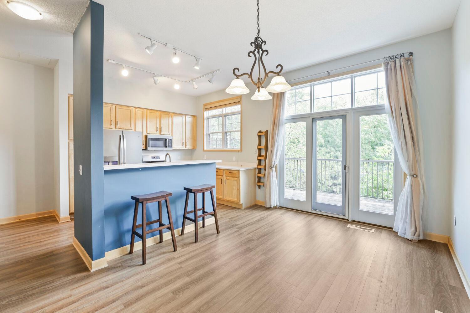 View of Residential at 811 Thornton Street, Minneapolis MN 55414, Minneapolis (8 of 28) - Mike Wilen | Minnesota Team Real Estate