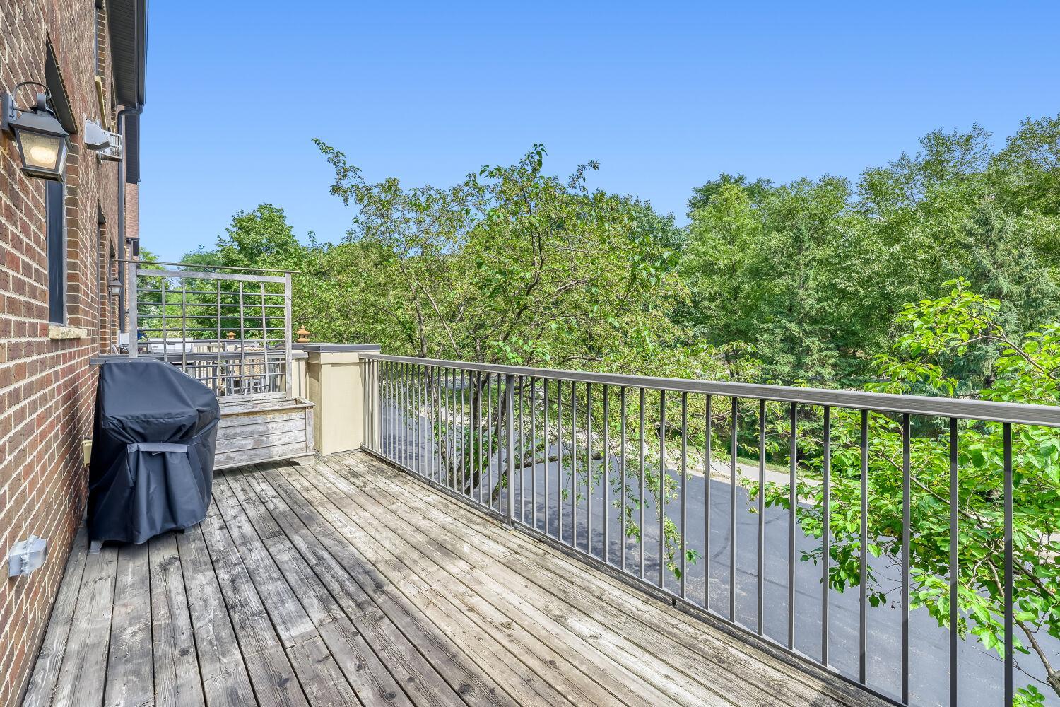 View of Residential at 811 Thornton Street, Minneapolis MN 55414, Minneapolis (13 of 28) - Mike Wilen | Minnesota Team Real Estate