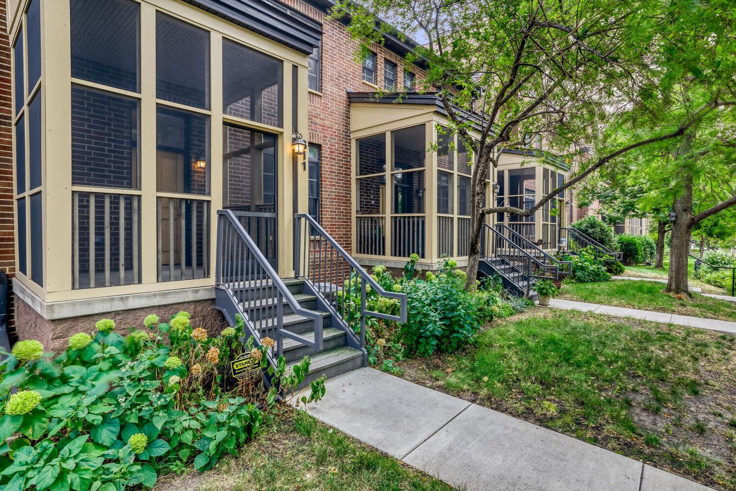 View of Residential at 811 Thornton Street, Minneapolis MN 55414, Minneapolis (2 of 28) - Mike Wilen | Minnesota Team Real Estate