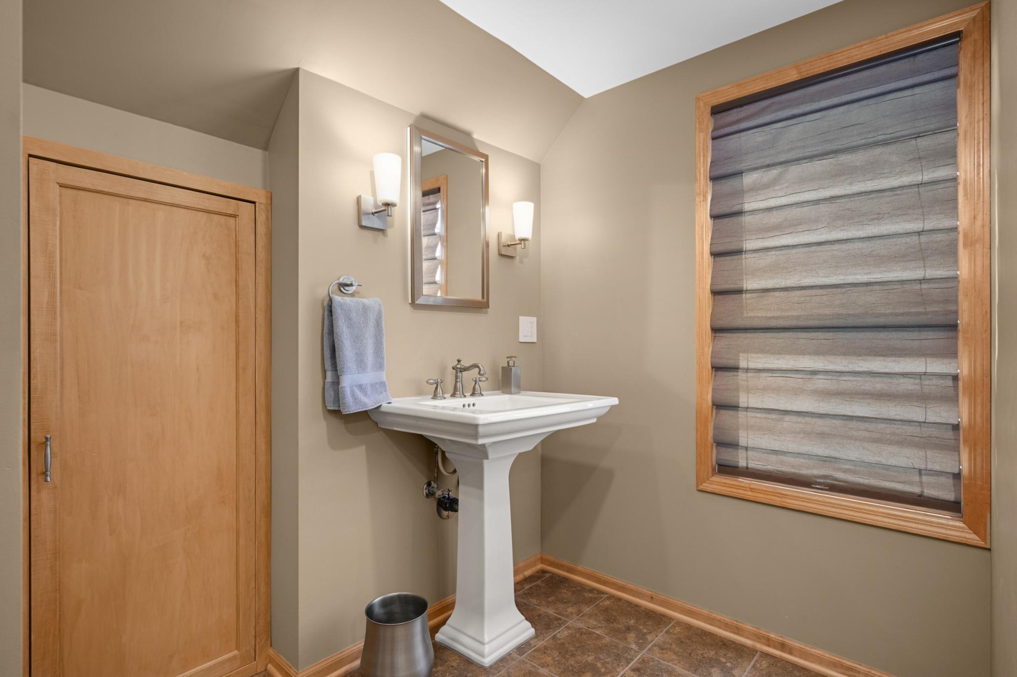 View of Residential at 4216 Utica Avenue, Saint Louis Park MN 55416, Saint Louis Park (20 of 29) - Mike Wilen | Minnesota Team Real Estate