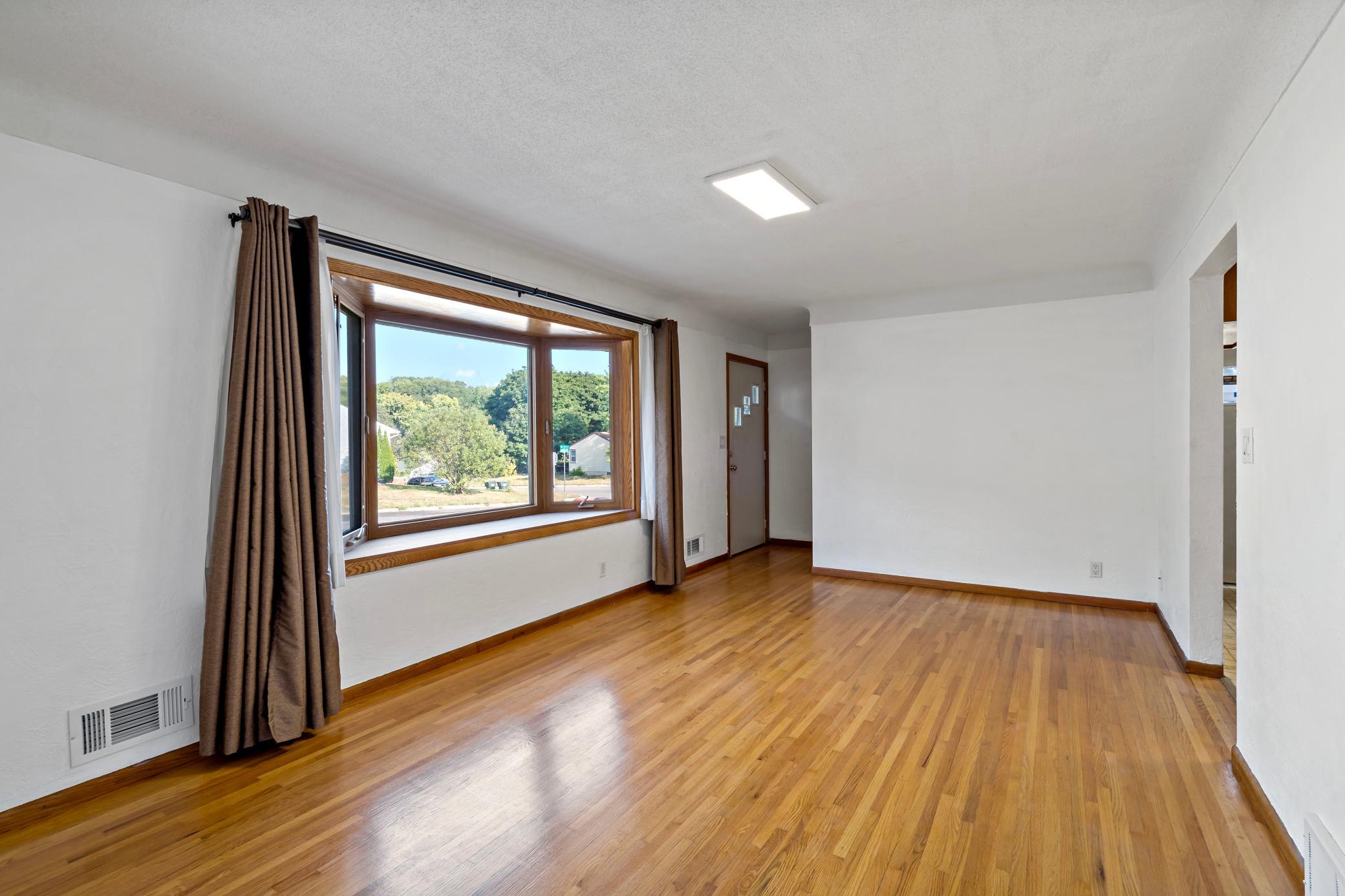 View of Residential at 407 12th Avenue, South Saint Paul MN 55075, South Saint Paul (4 of 44) - Mike Wilen | Minnesota Team Real Estate