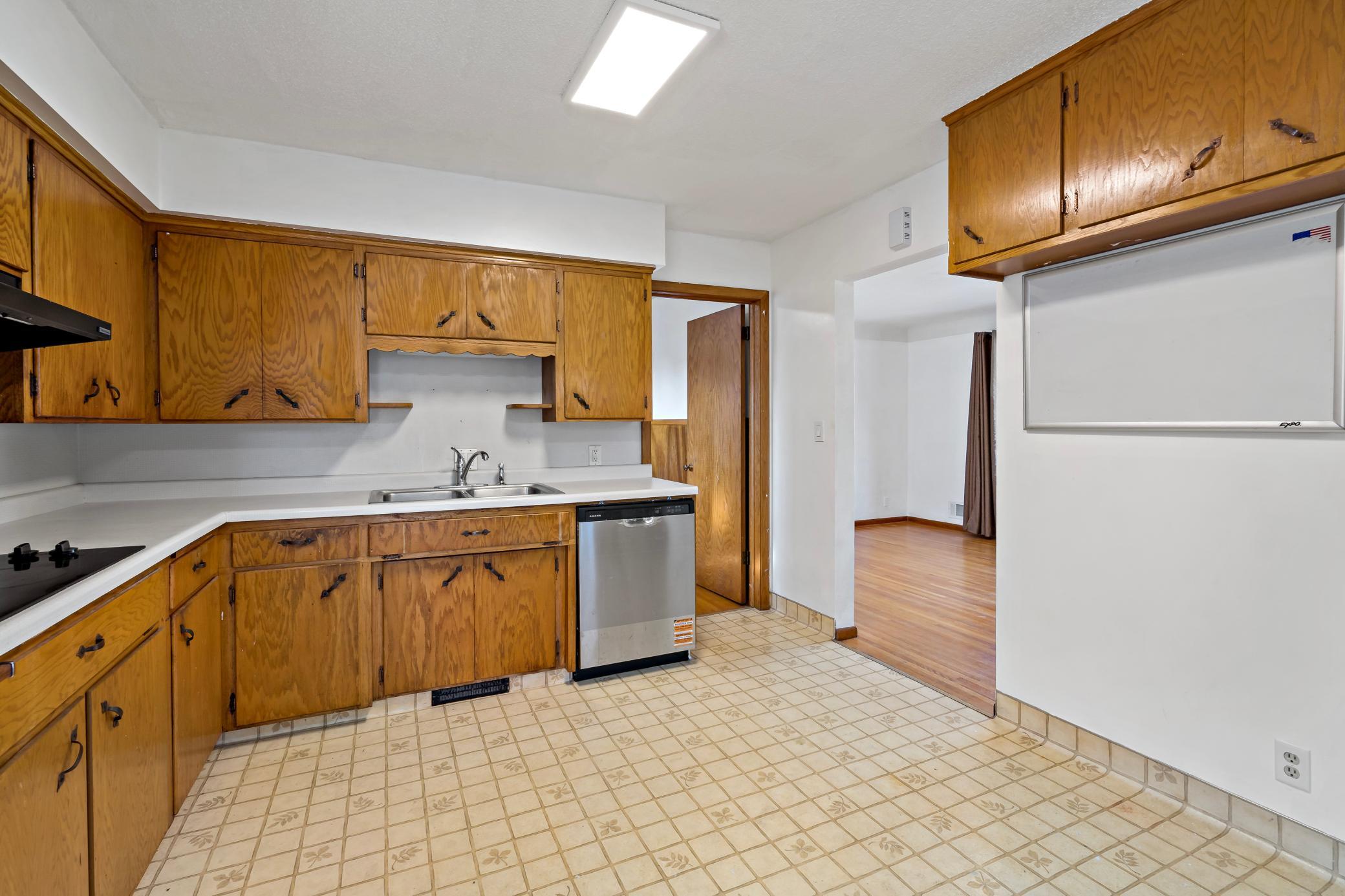 View of Residential at 407 12th Avenue, South Saint Paul MN 55075, South Saint Paul (11 of 44) - Mike Wilen | Minnesota Team Real Estate