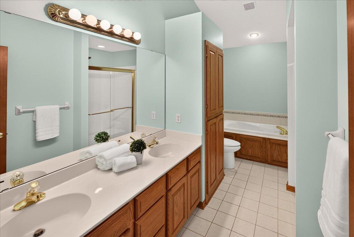 View of Residential at 4975 Lincoln Drive, Edina MN 55436, Edina (16 of 28) - Mike Wilen | Minnesota Team Real Estate