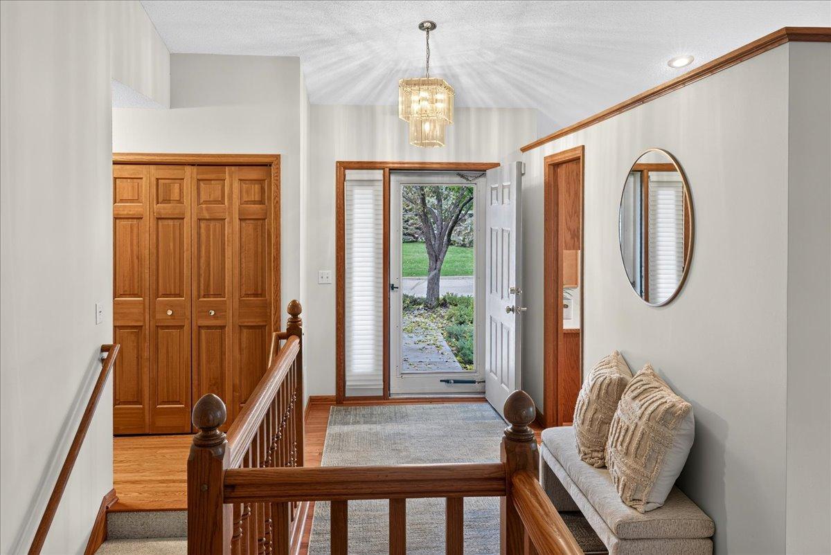 View of Residential at 4975 Lincoln Drive, Edina MN 55436, Edina (7 of 28) - Mike Wilen | Minnesota Team Real Estate