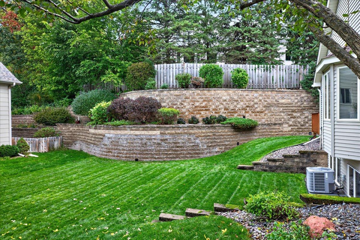 View of Residential at 4975 Lincoln Drive, Edina MN 55436, Edina (28 of 28) - Mike Wilen | Minnesota Team Real Estate