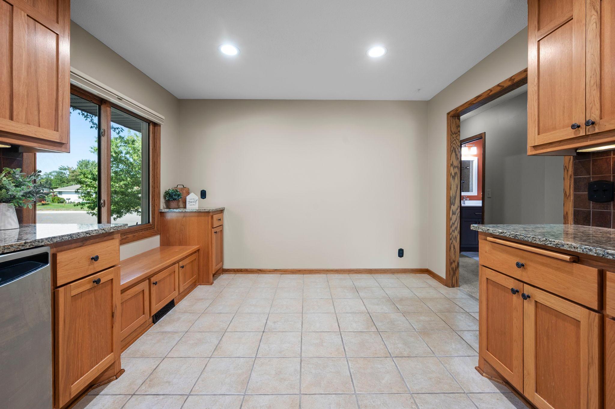 View of Residential at 801 102nd Street, Bloomington MN 55420, Bloomington (15 of 51) - Mike Wilen | Minnesota Team Real Estate