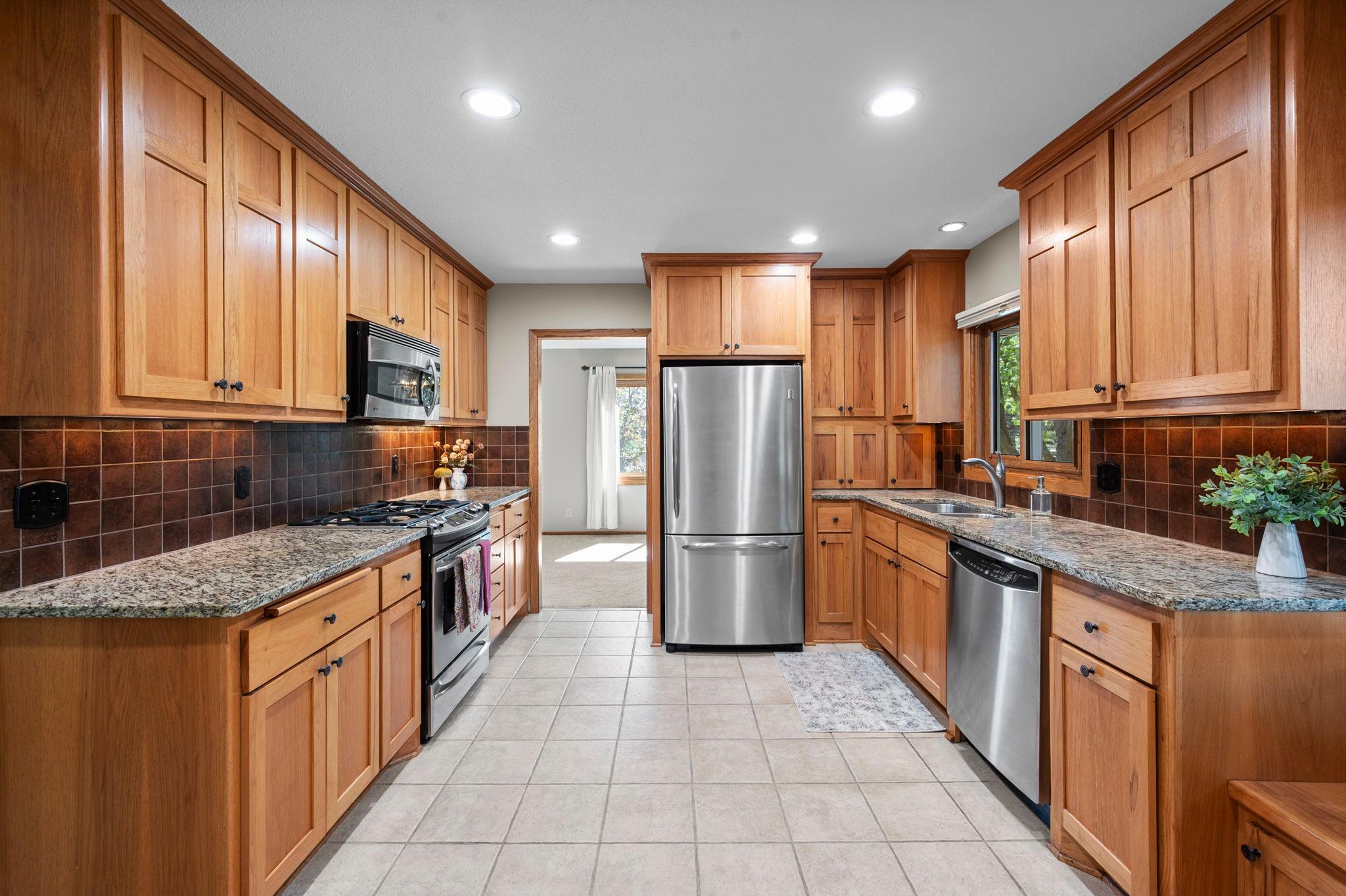 View of Residential at 801 102nd Street, Bloomington MN 55420, Bloomington (11 of 51) - Mike Wilen | Minnesota Team Real Estate
