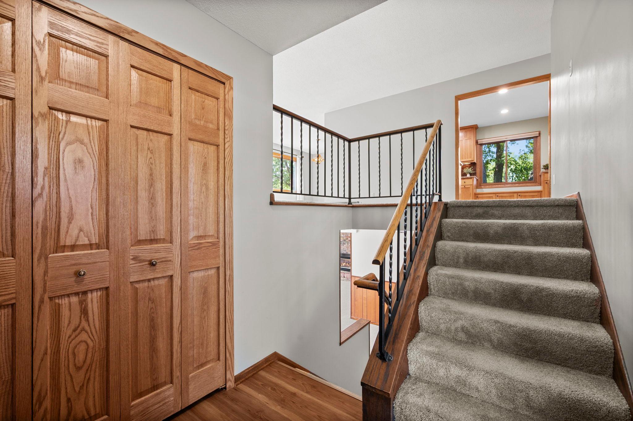 View of Residential at 801 102nd Street, Bloomington MN 55420, Bloomington (23 of 51) - Mike Wilen | Minnesota Team Real Estate