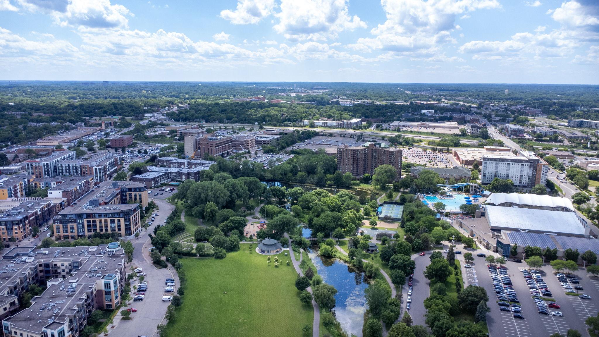 View of Residential at 4820 Park Commons Drive #319, Saint Louis Park MN 55416, Saint Louis Park (42 of 48) - Mike Wilen | Minnesota Team Real Estate