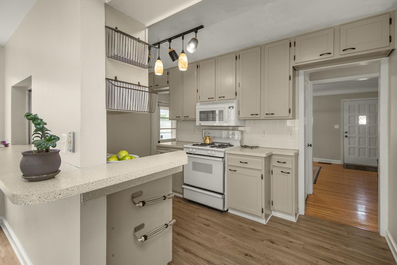 View of Residential at 2641 Kentucky Avenue, Saint Louis Park MN 55426, Saint Louis Park (9 of 40) - Mike Wilen | Minnesota Team Real Estate