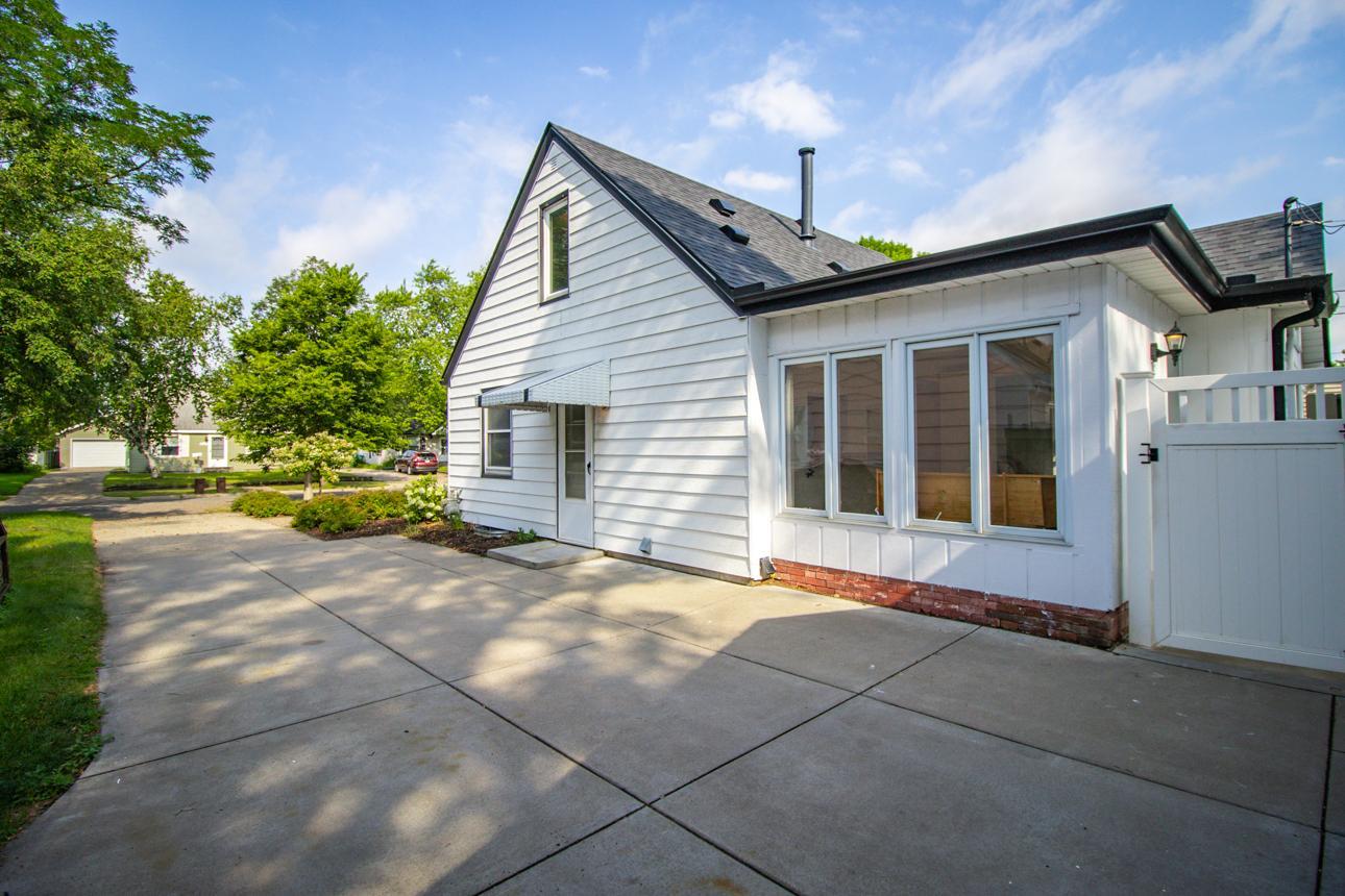 View of Residential at 2641 Kentucky Avenue, Saint Louis Park MN 55426, Saint Louis Park (36 of 40) - Mike Wilen | Minnesota Team Real Estate