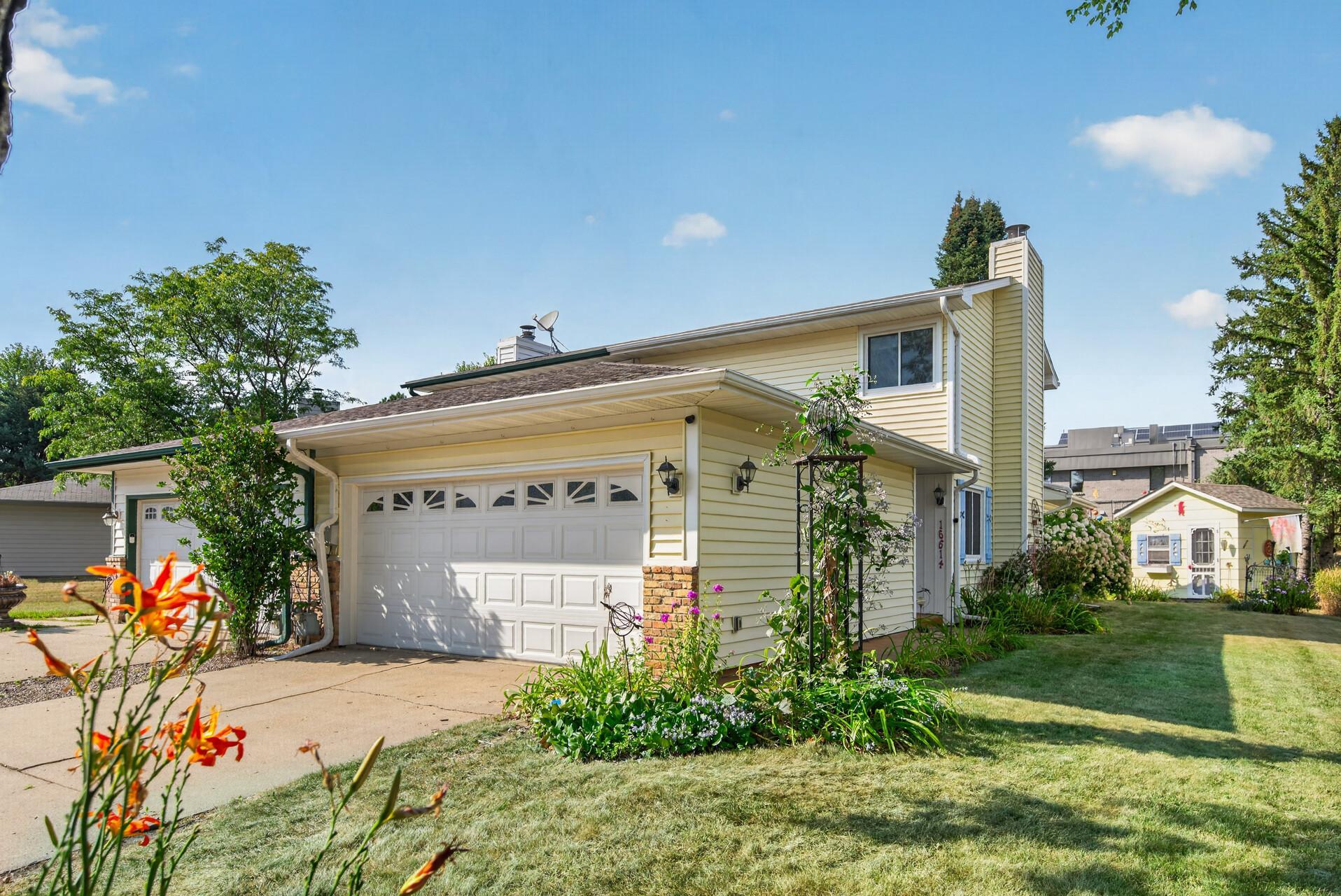 View of Twin Home at 16614 Terrey Pine Drive, Eden Prairie - Mike Wilen | Minnesota Team Real Estate