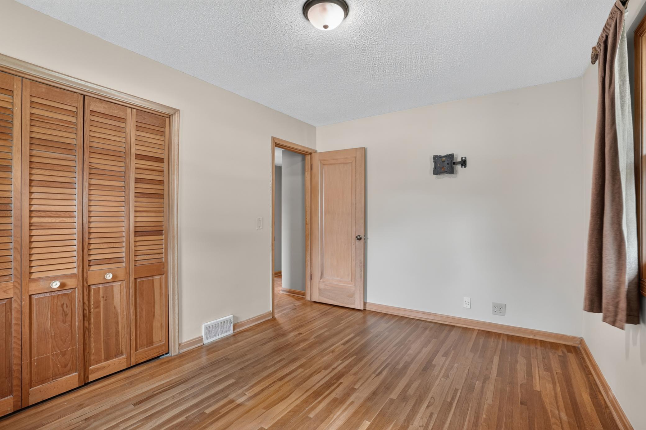 View of Residential at 7327 Columbus Avenue, Richfield MN 55423, Richfield (11 of 22) - Mike Wilen | Minnesota Team Real Estate