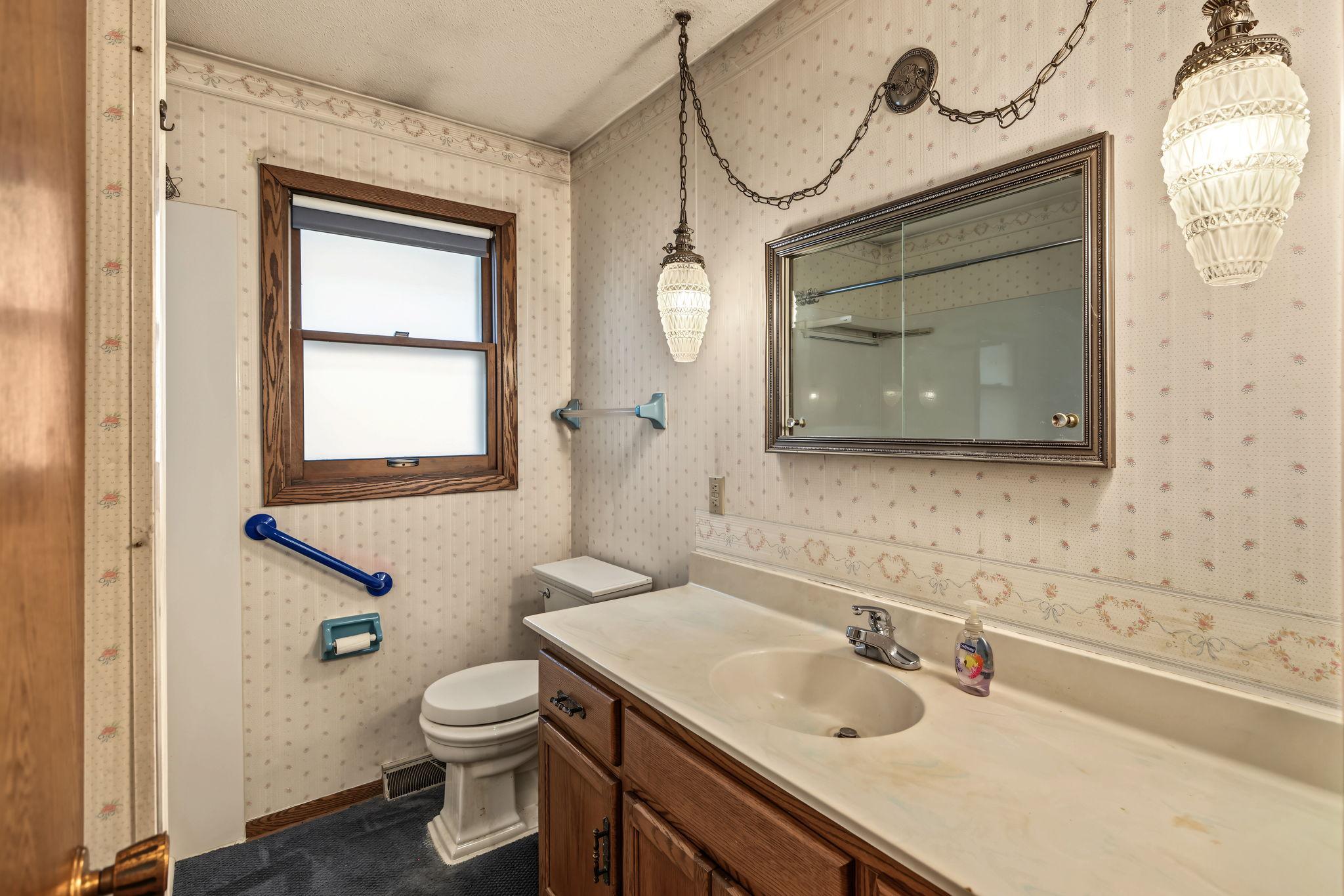 View of Residential at 1677 Burns Avenue, Saint Paul MN 55106, Saint Paul (17 of 30) - Mike Wilen | Minnesota Team Real Estate