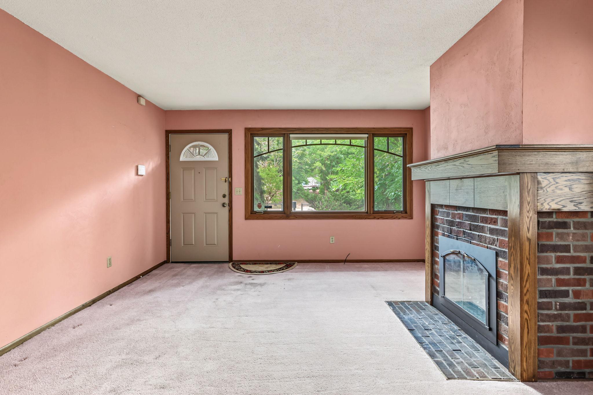 View of Residential at 1677 Burns Avenue, Saint Paul MN 55106, Saint Paul (5 of 30) - Mike Wilen | Minnesota Team Real Estate