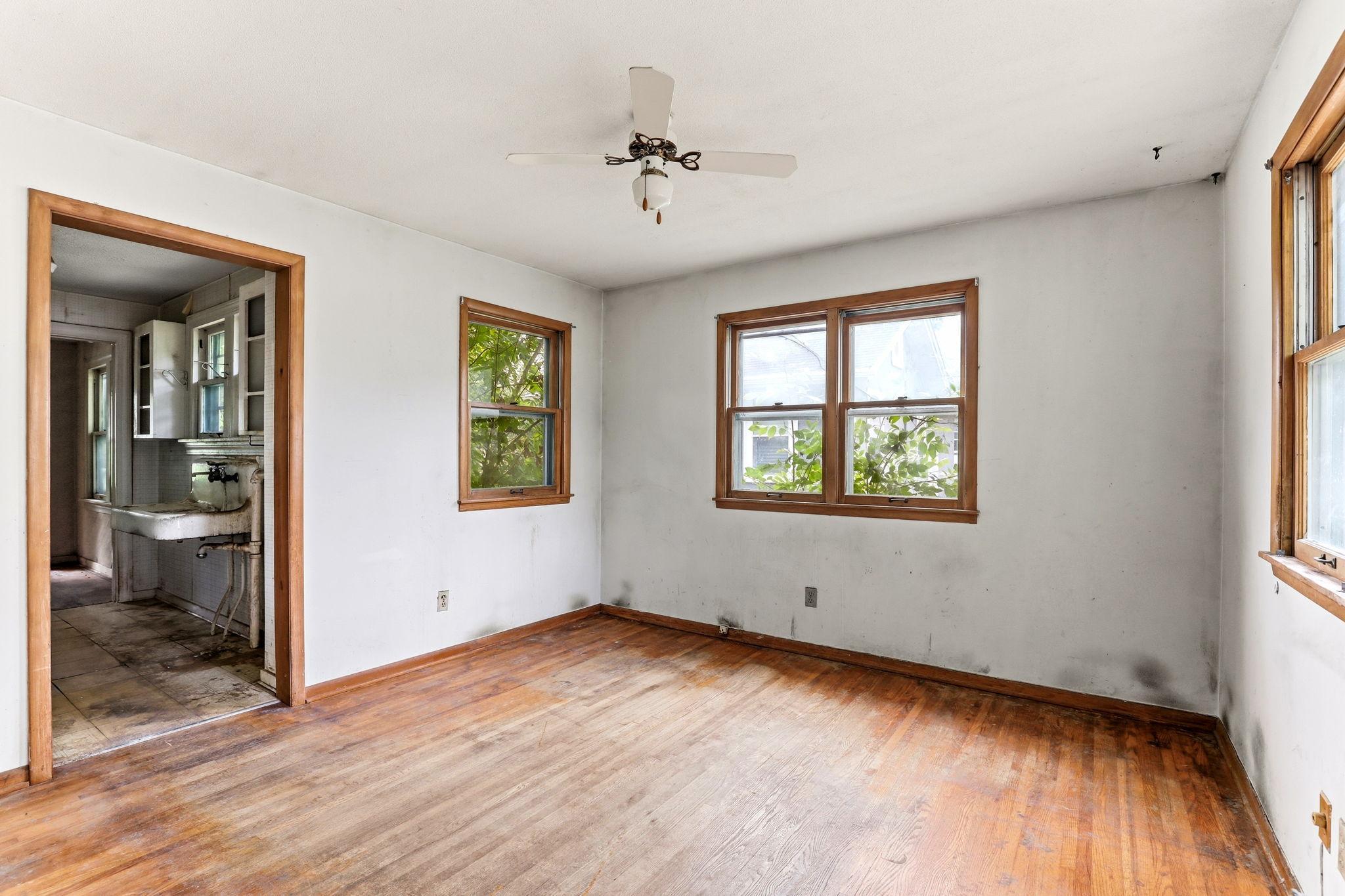 View of Residential at 4039 Upton Avenue, Minneapolis MN 55412, Minneapolis (6 of 17) - Mike Wilen | Minnesota Team Real Estate