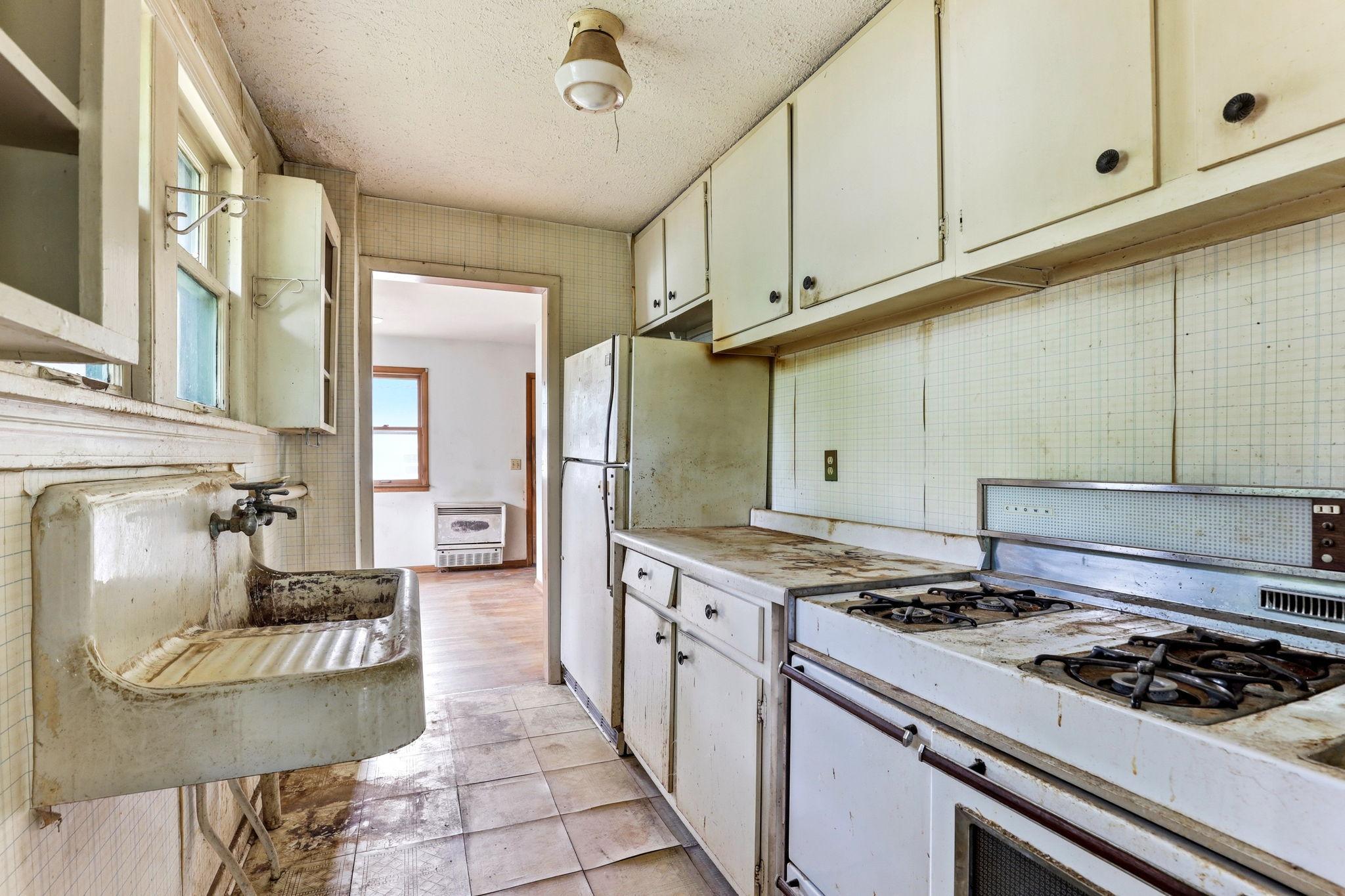 View of Residential at 4039 Upton Avenue, Minneapolis MN 55412, Minneapolis (5 of 17) - Mike Wilen | Minnesota Team Real Estate