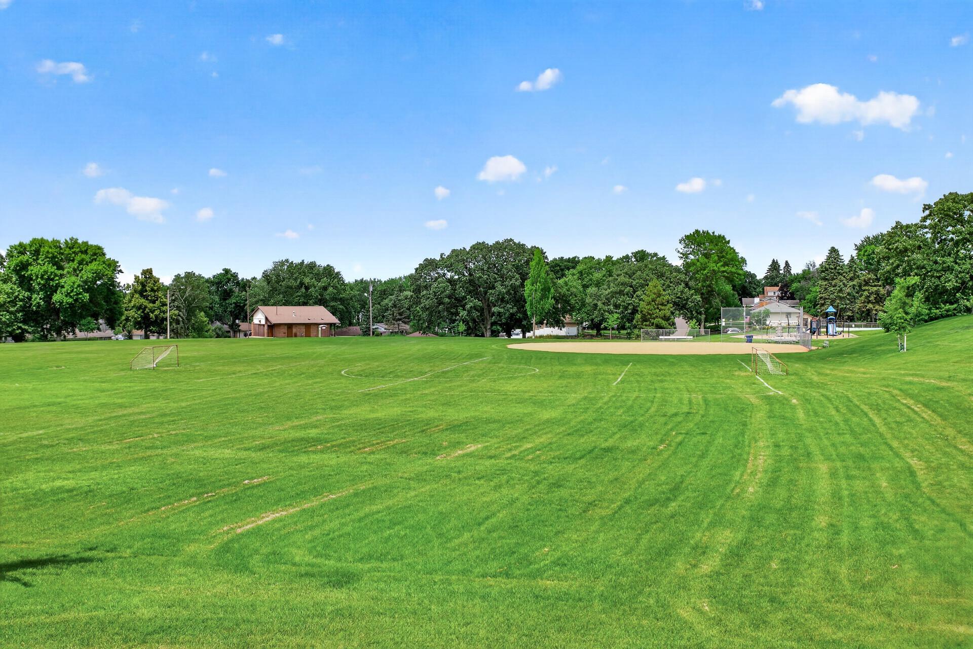 View of Residential at 5037 4th Street, Columbia Heights MN 55421, Columbia Heights (35 of 36) - Mike Wilen | Minnesota Team Real Estate