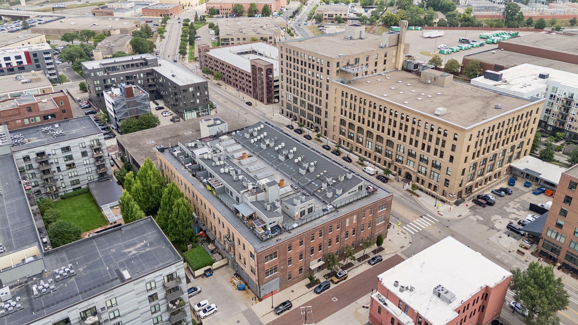 View of Residential at 801 Washington Avenue #321, Minneapolis MN 55401, Minneapolis (37 of 41) - Mike Wilen | Minnesota Team Real Estate