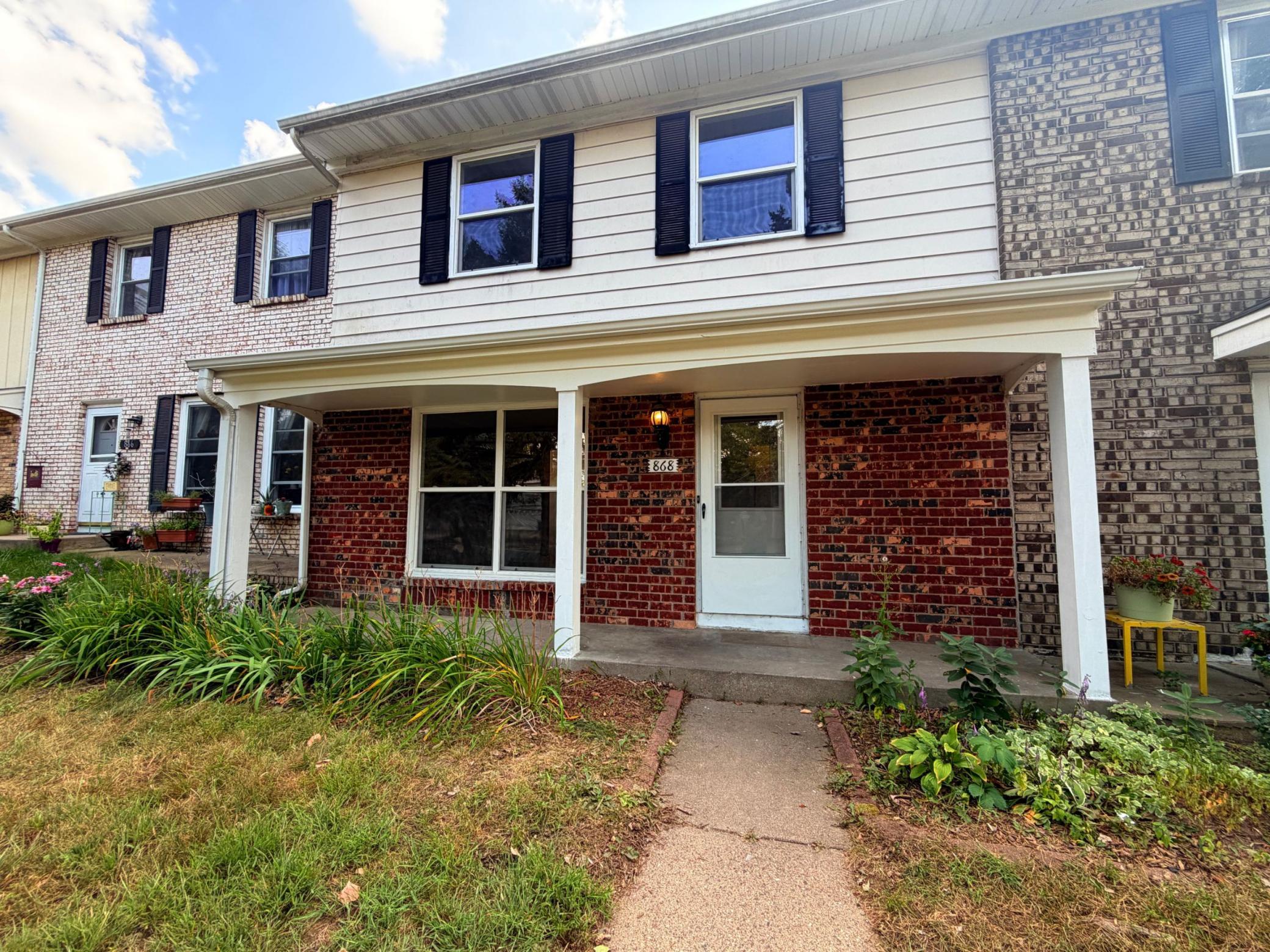 View of Residential at 868 Wescott Square, Eagan MN 55123, Eagan - Mike Wilen | Minnesota Team Real Estate