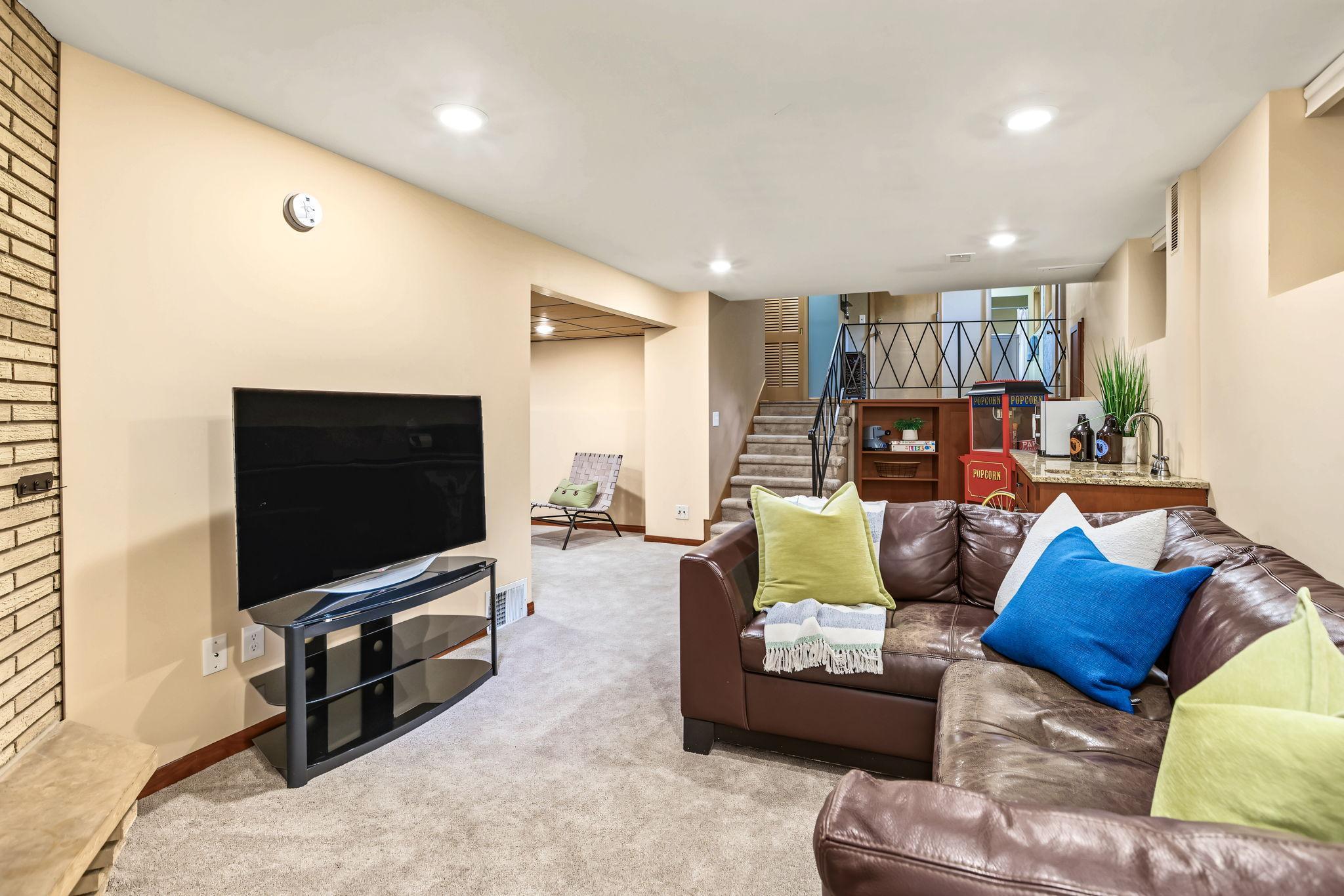 View of Residential at 4717 Glenwood Avenue, Golden Valley MN 55422, Golden Valley (40 of 58) - Mike Wilen | Minnesota Team Real Estate