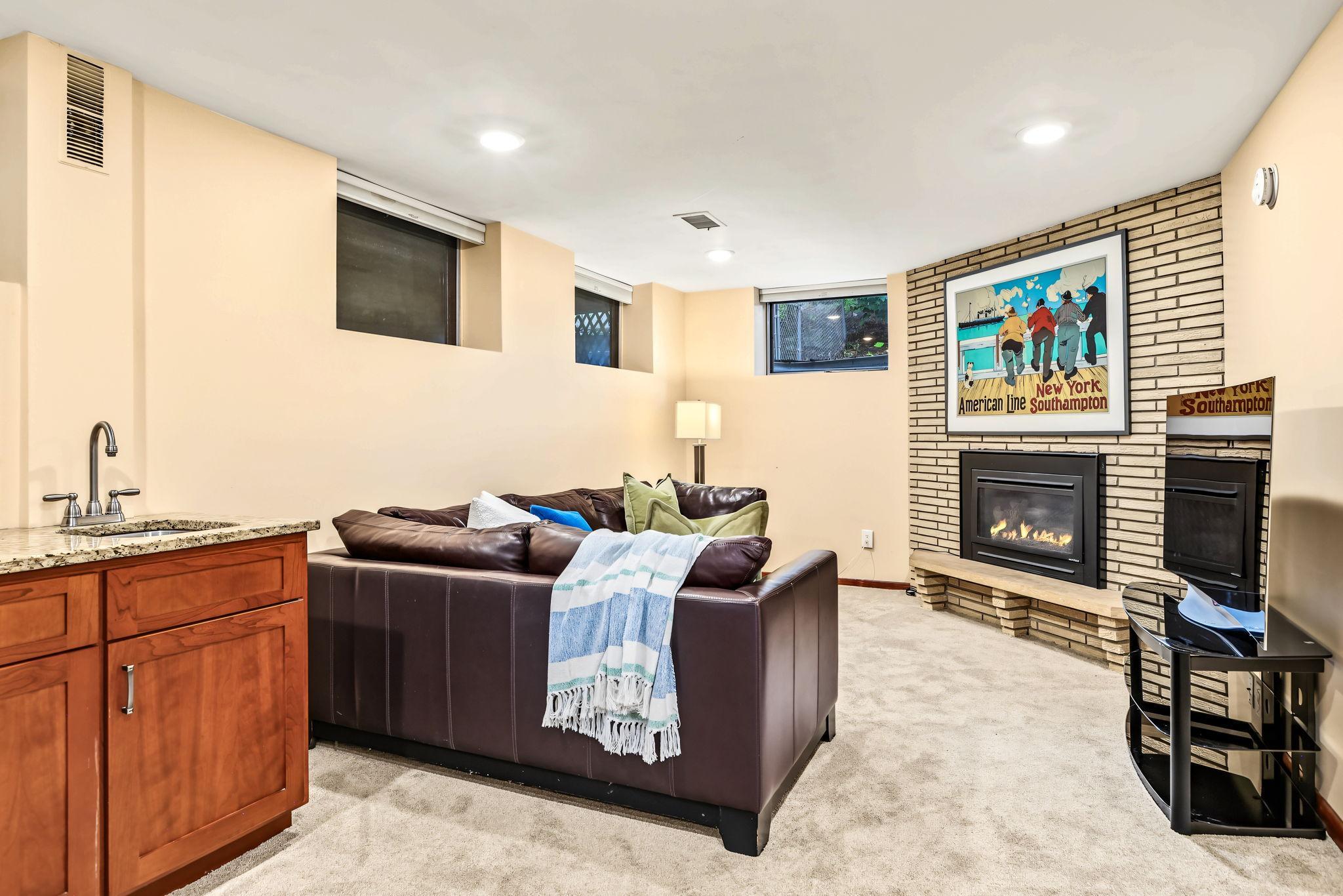 View of Residential at 4717 Glenwood Avenue, Golden Valley MN 55422, Golden Valley (38 of 58) - Mike Wilen | Minnesota Team Real Estate