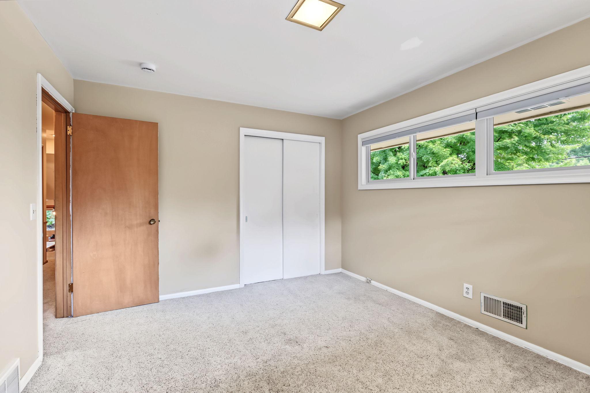 View of Residential at 4717 Glenwood Avenue, Golden Valley MN 55422, Golden Valley (31 of 58) - Mike Wilen | Minnesota Team Real Estate