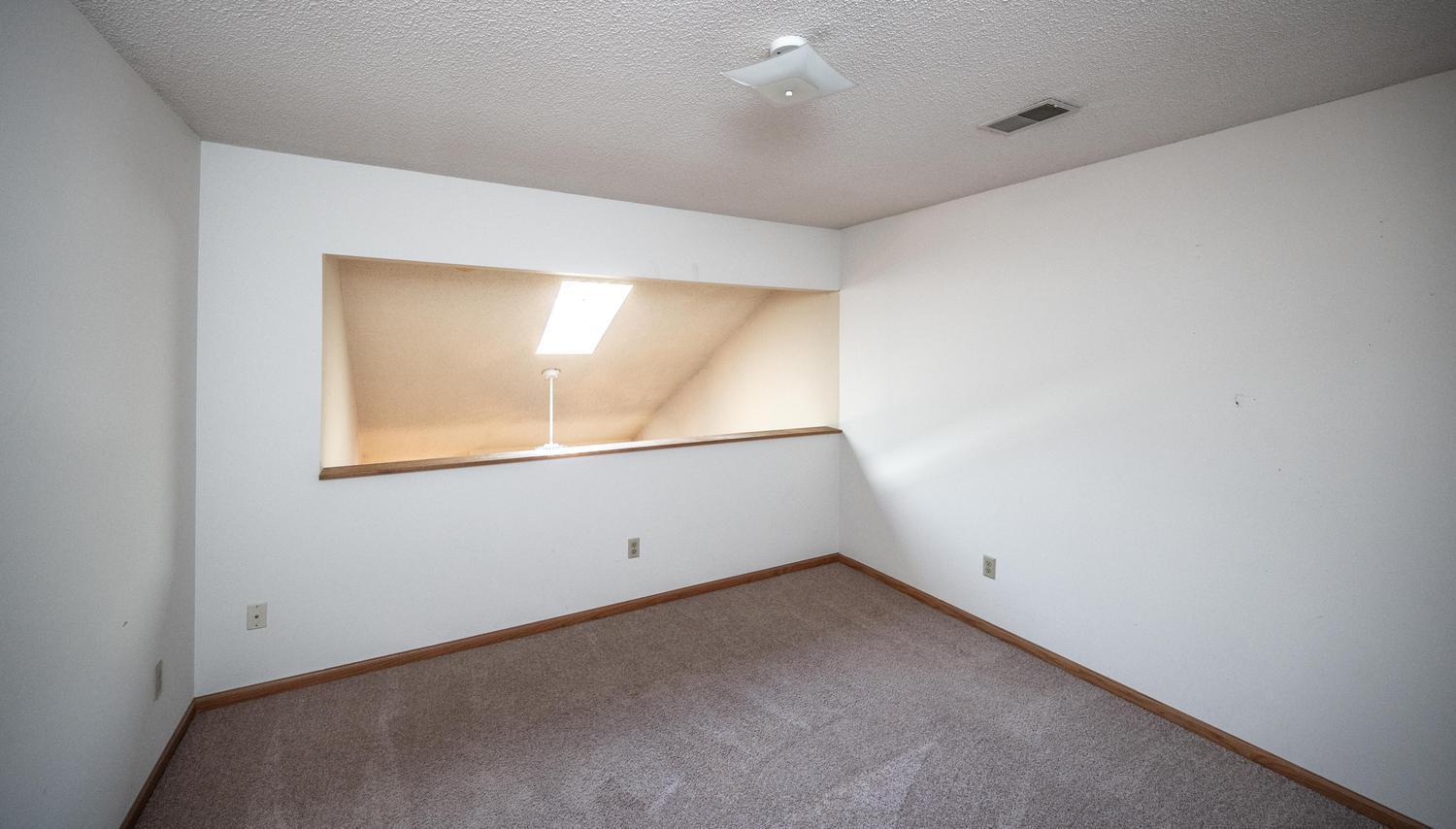 View of Residential at 13826 Granada Way, Apple Valley MN 55124, Apple Valley (11 of 25) - Mike Wilen | Minnesota Team Real Estate