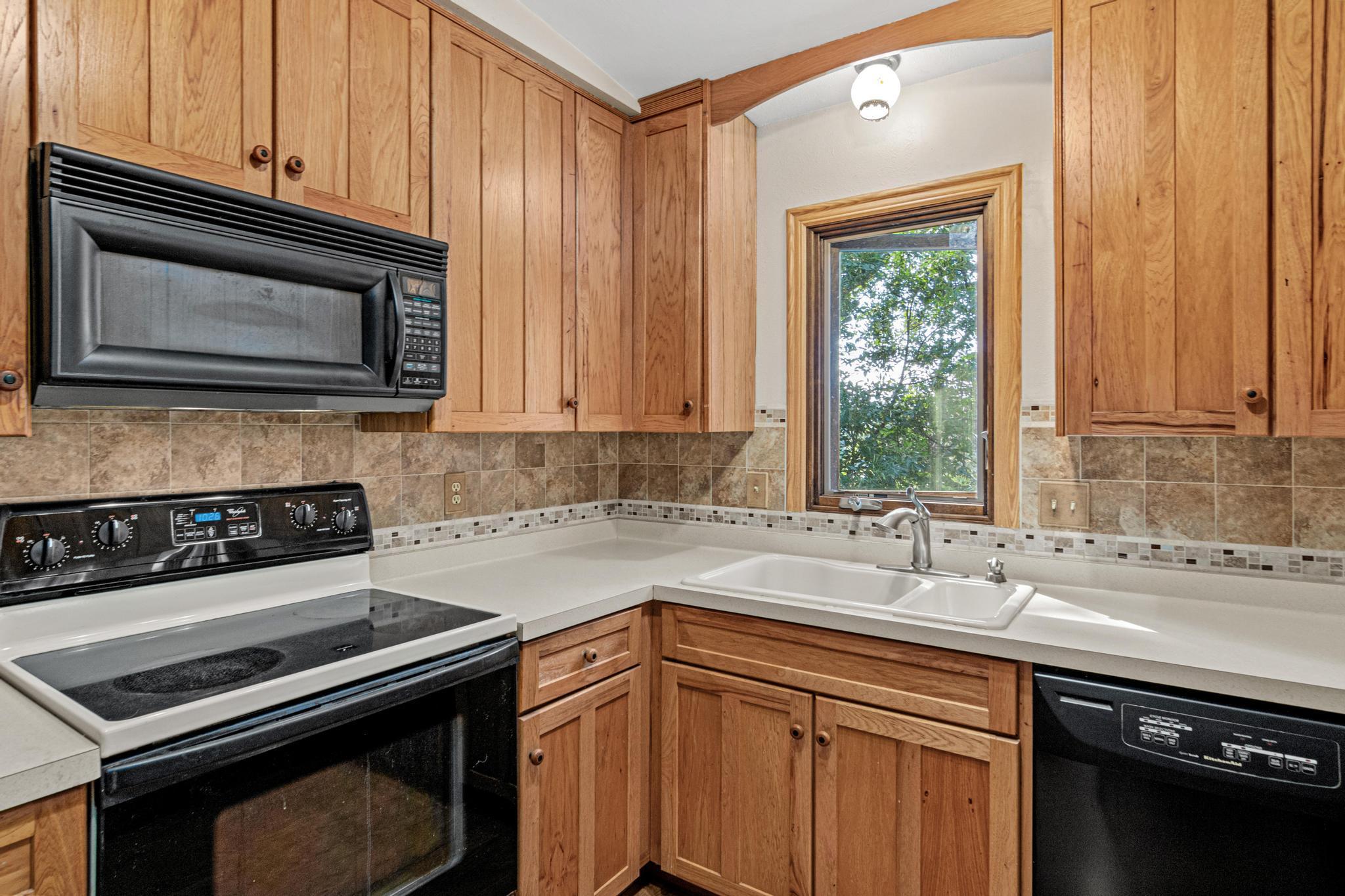 View of Residential at 9339 Cedar Lake Road, Saint Louis Park MN 55426, Saint Louis Park (6 of 55) - Mike Wilen | Minnesota Team Real Estate
