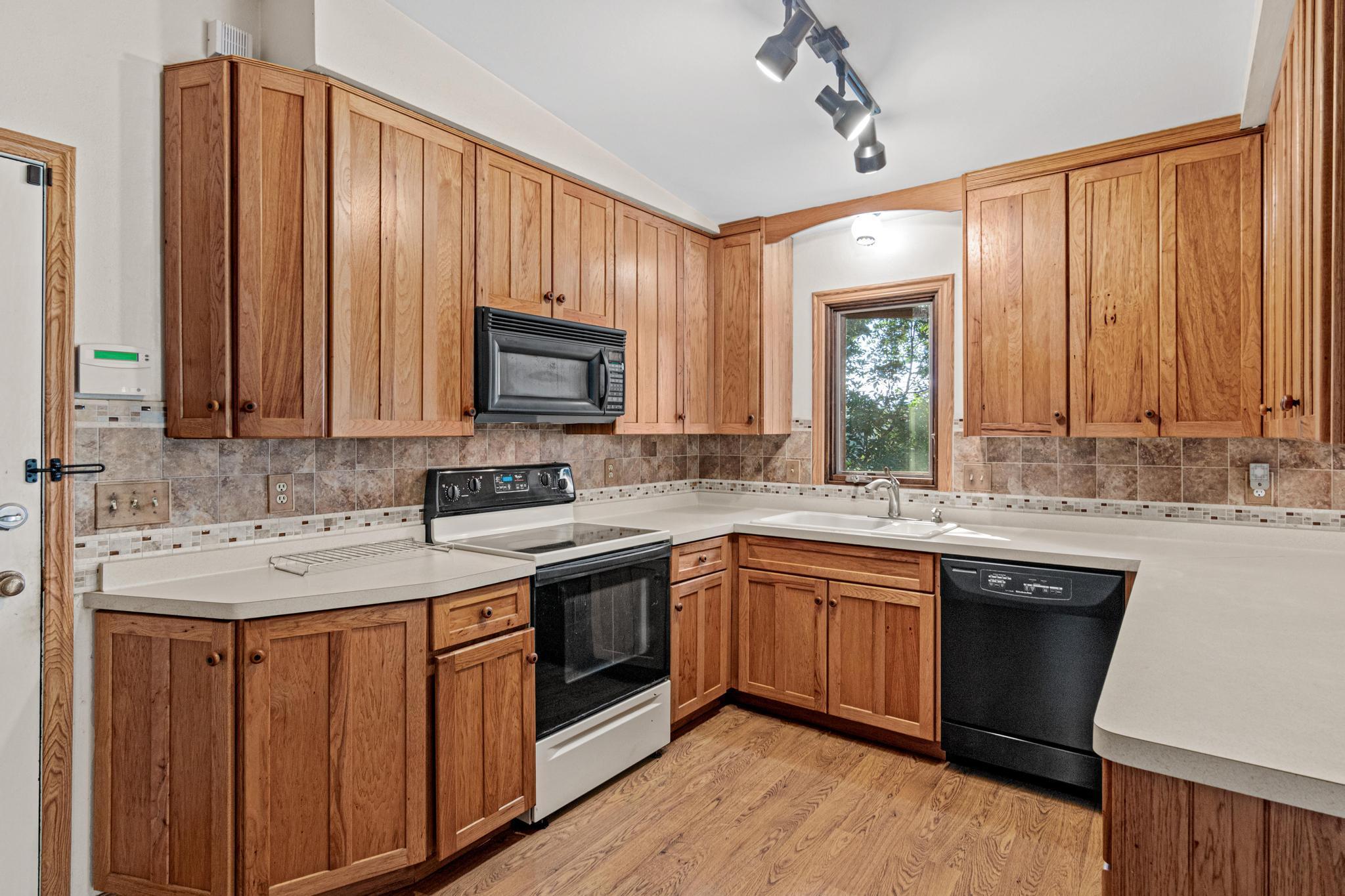 View of Residential at 9339 Cedar Lake Road, Saint Louis Park MN 55426, Saint Louis Park (5 of 55) - Mike Wilen | Minnesota Team Real Estate