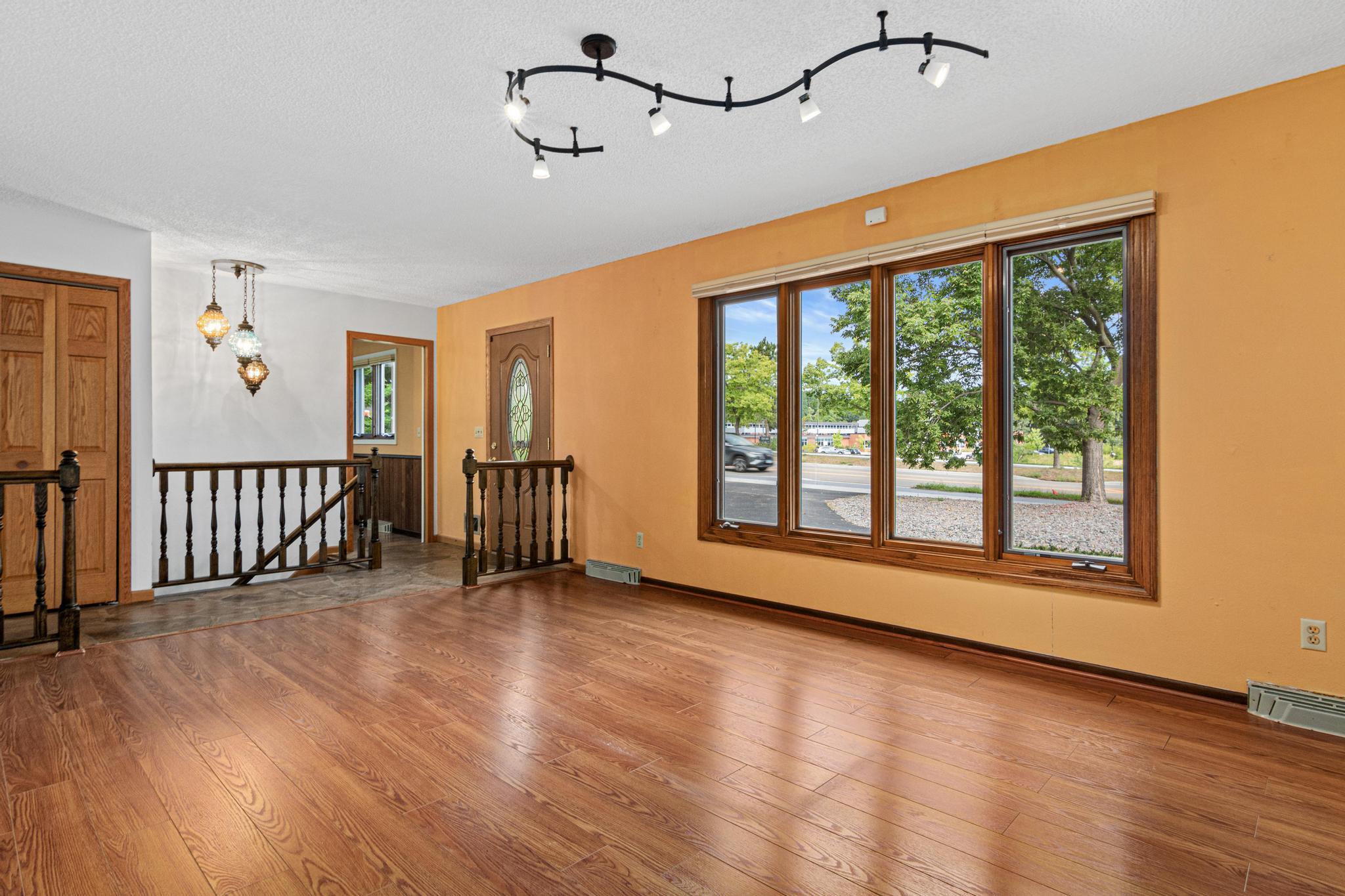 View of Residential at 9339 Cedar Lake Road, Saint Louis Park MN 55426, Saint Louis Park (13 of 55) - Mike Wilen | Minnesota Team Real Estate