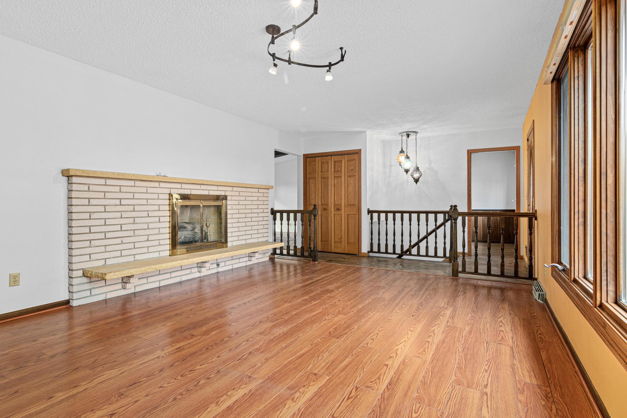 View of Residential at 9339 Cedar Lake Road, Saint Louis Park MN 55426, Saint Louis Park (12 of 55) - Mike Wilen | Minnesota Team Real Estate