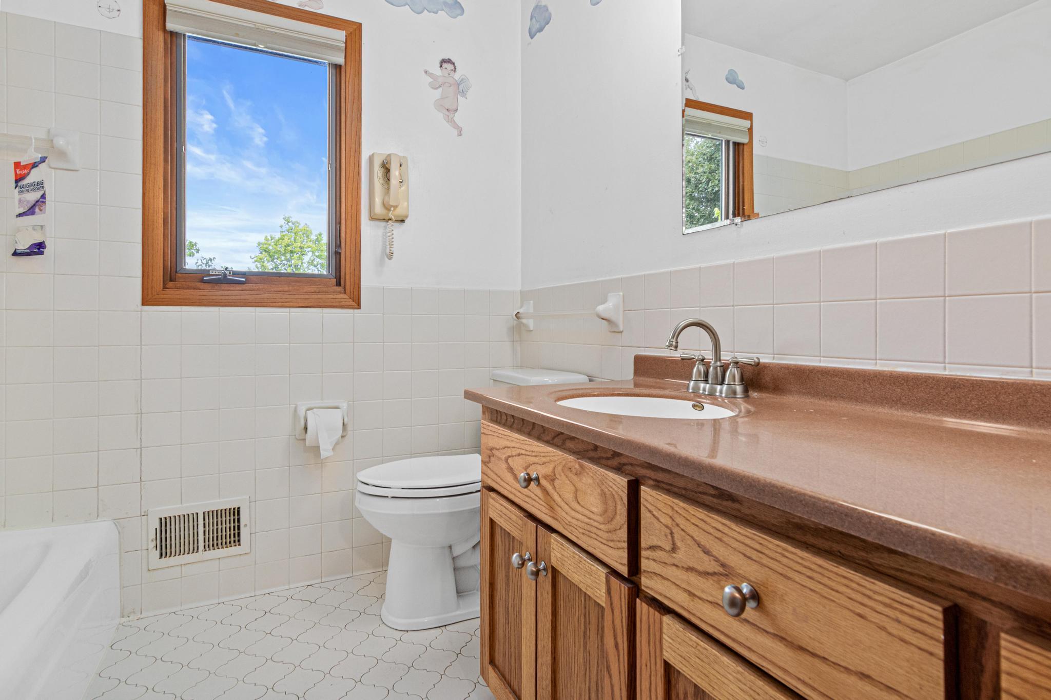 View of Residential at 9339 Cedar Lake Road, Saint Louis Park MN 55426, Saint Louis Park (26 of 55) - Mike Wilen | Minnesota Team Real Estate