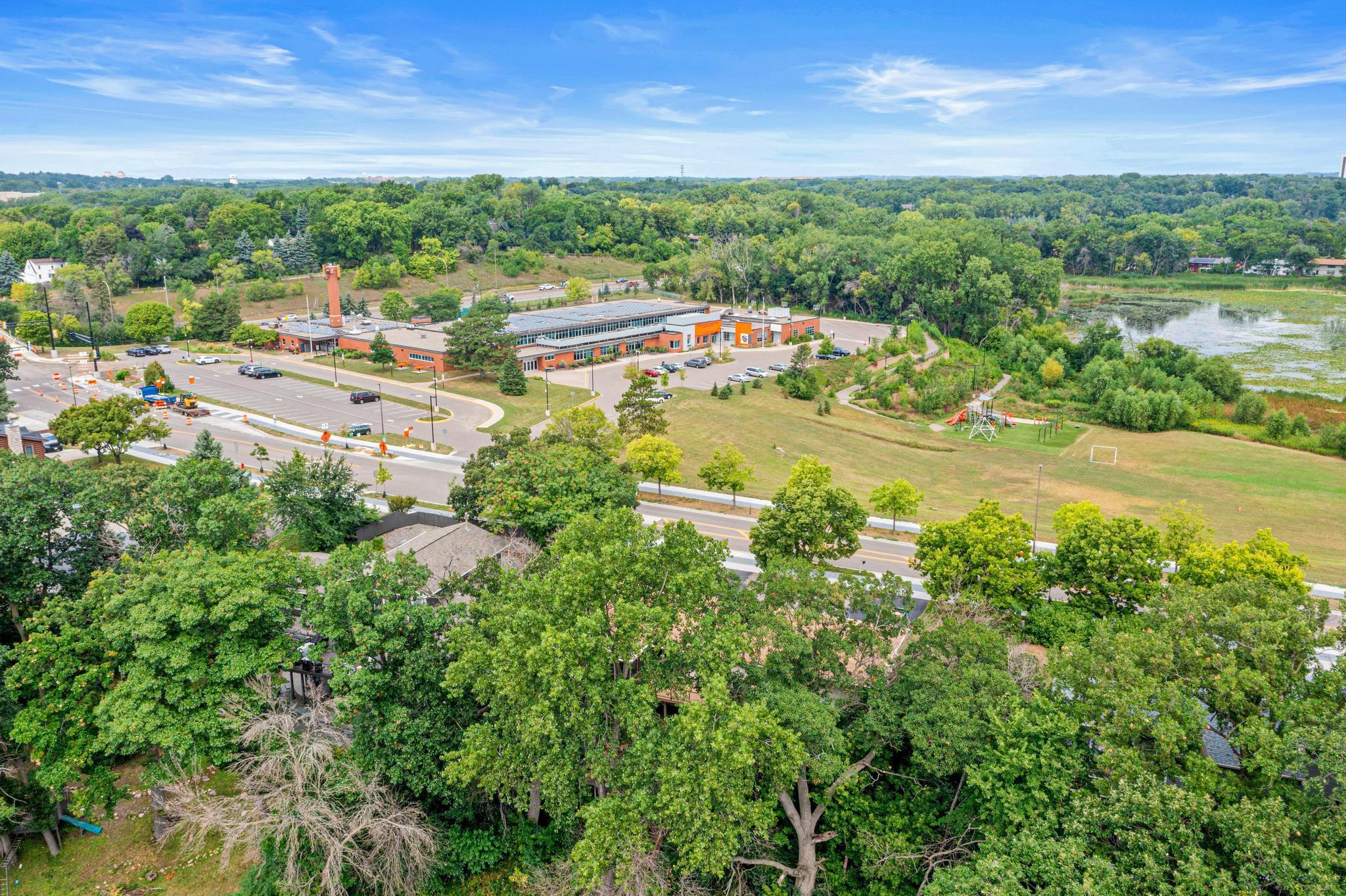 View of Residential at 9339 Cedar Lake Road, Saint Louis Park MN 55426, Saint Louis Park (53 of 55) - Mike Wilen | Minnesota Team Real Estate