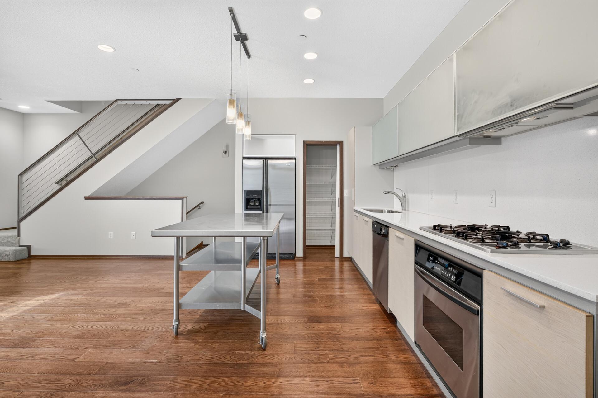 View of Residential at 2818 Aldrich Avenue #103, Minneapolis MN 55408, Minneapolis (33 of 45) - Mike Wilen | Minnesota Team Real Estate