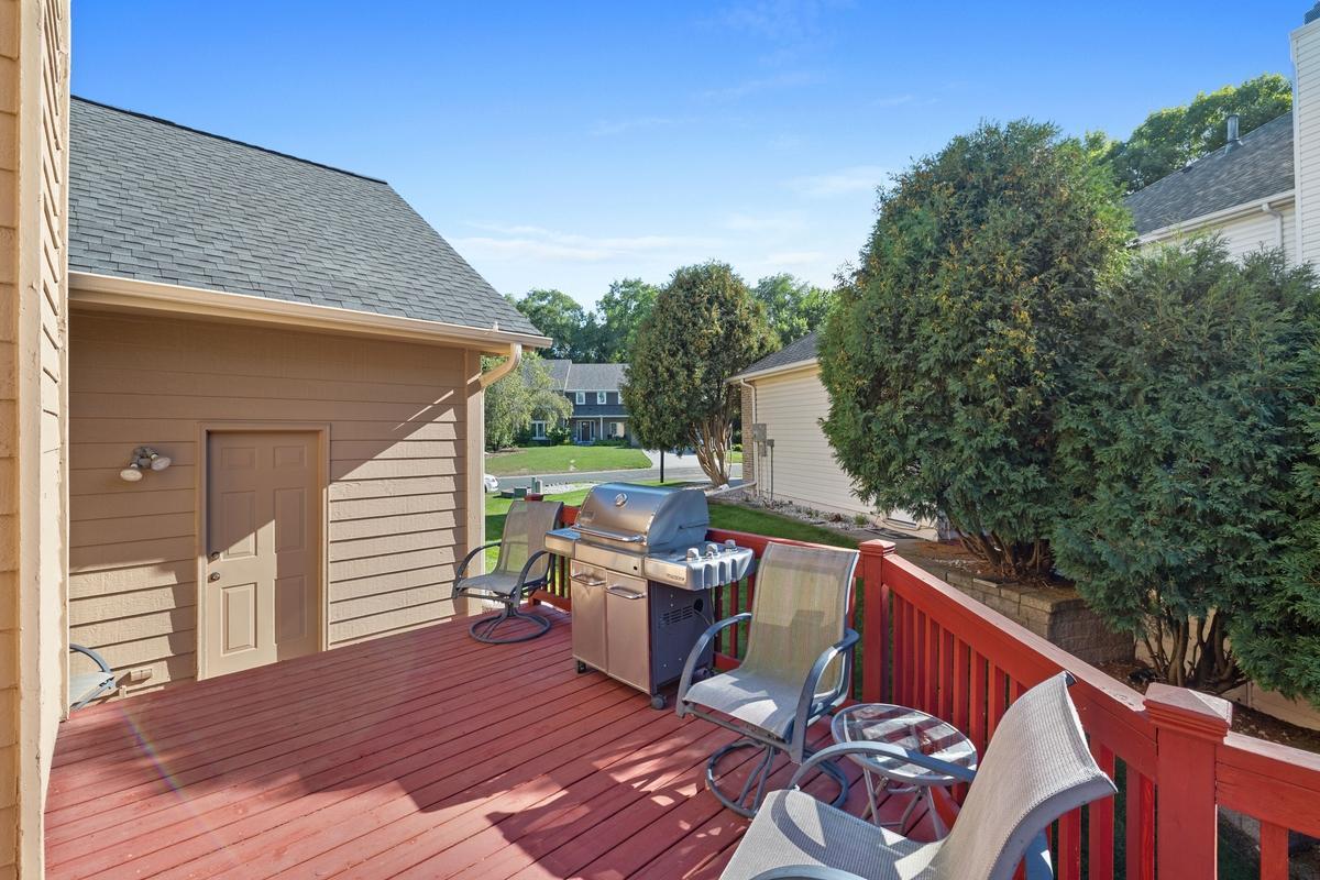 View of Residential at 4086 Deerwood Trail, Eagan MN 55122, Eagan (40 of 41) - Mike Wilen | Minnesota Team Real Estate