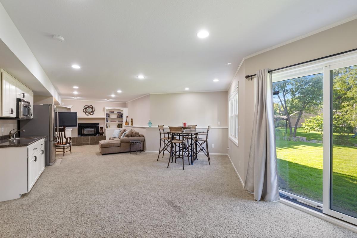 View of Residential at 4086 Deerwood Trail, Eagan MN 55122, Eagan (28 of 41) - Mike Wilen | Minnesota Team Real Estate