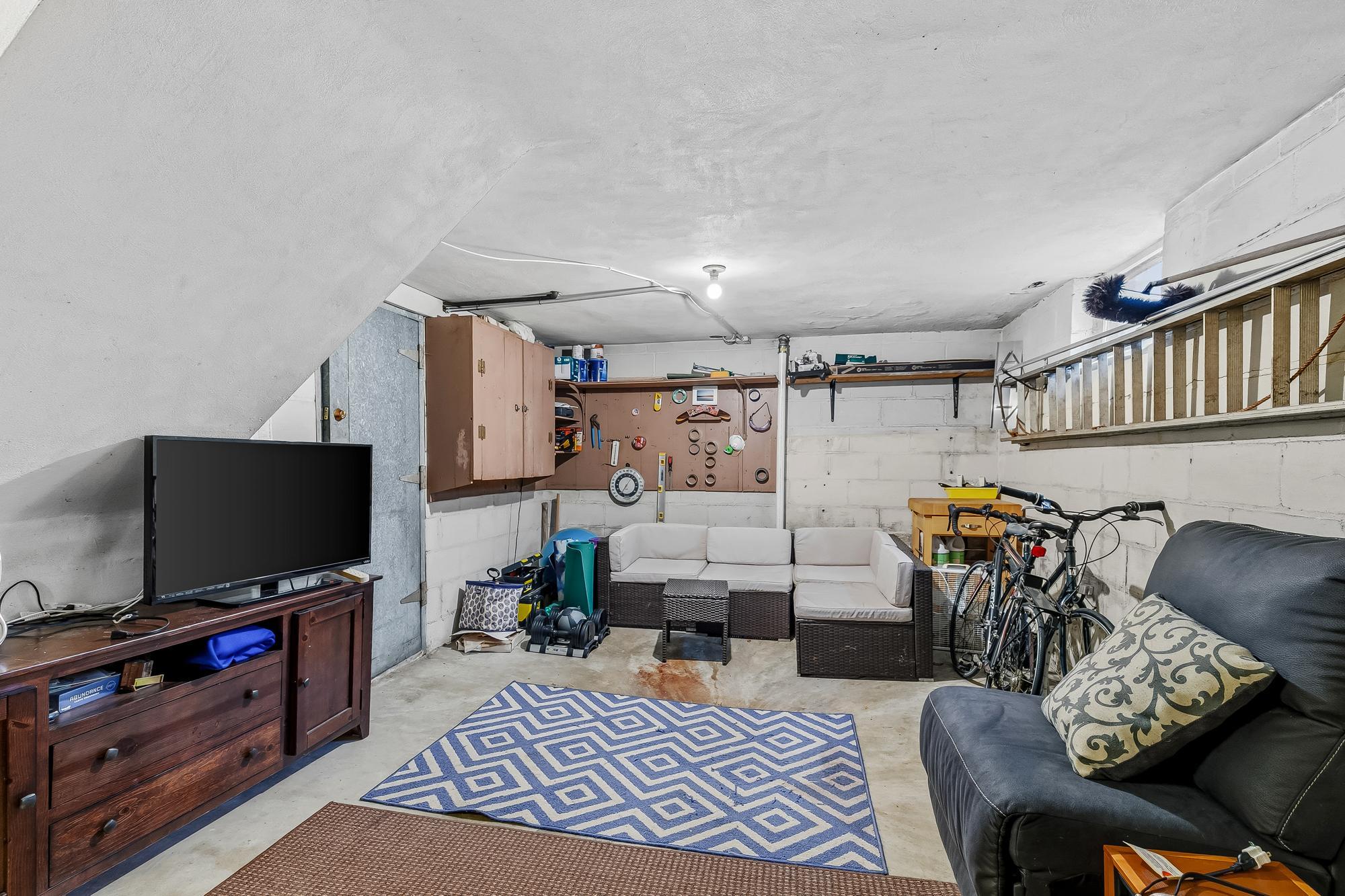 View of Residential at 2510 Vincent Avenue, Minneapolis MN 55411, Minneapolis (40 of 43) - Mike Wilen | Minnesota Team Real Estate