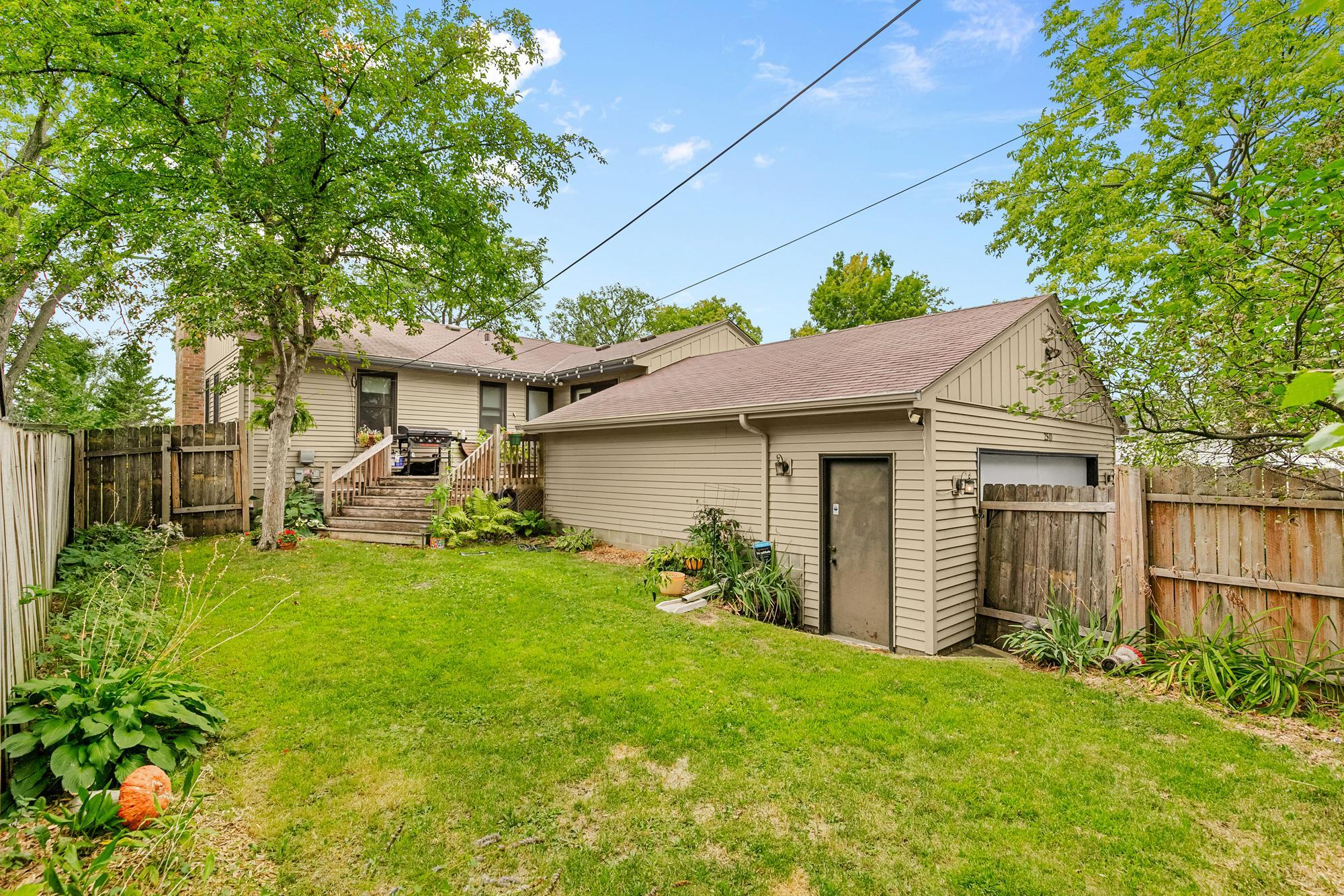 View of Residential at 2510 Vincent Avenue, Minneapolis MN 55411, Minneapolis (8 of 43) - Mike Wilen | Minnesota Team Real Estate