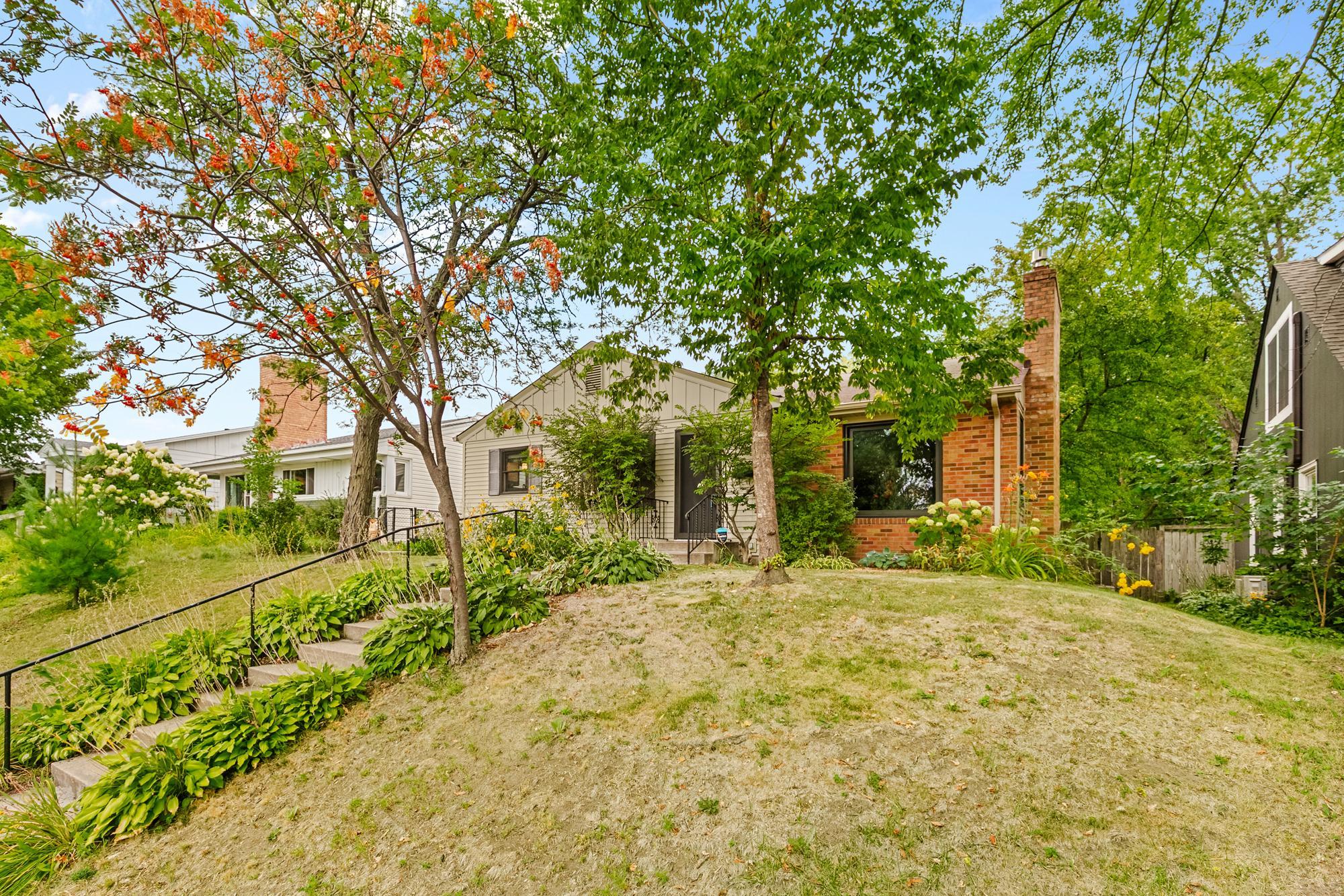 View of Residential at 2510 Vincent Avenue, Minneapolis MN 55411, Minneapolis (3 of 43) - Mike Wilen | Minnesota Team Real Estate