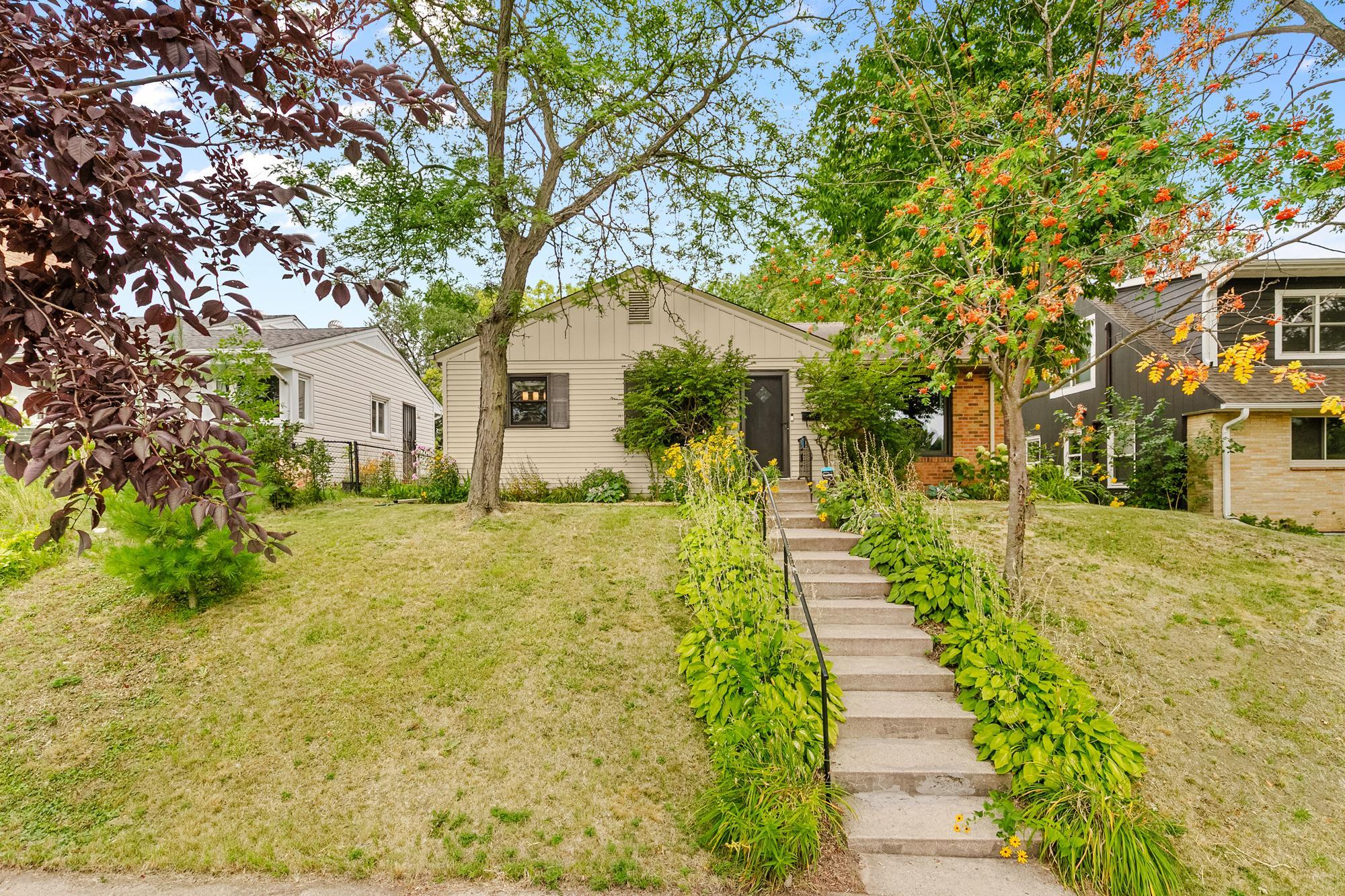 View of Residential at 2510 Vincent Avenue, Minneapolis MN 55411, Minneapolis - Mike Wilen | Minnesota Team Real Estate