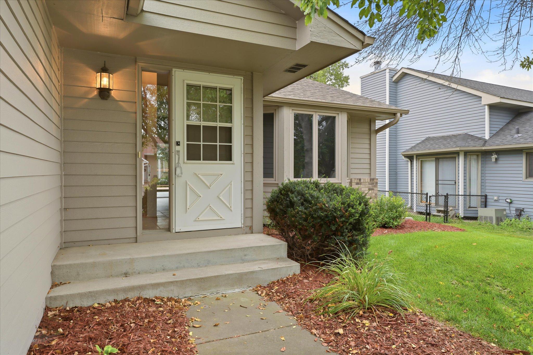 View of Residential at 9225 Queens Gardens, Brooklyn Park MN 55443, Brooklyn Park (5 of 53) - Mike Wilen | Minnesota Team Real Estate