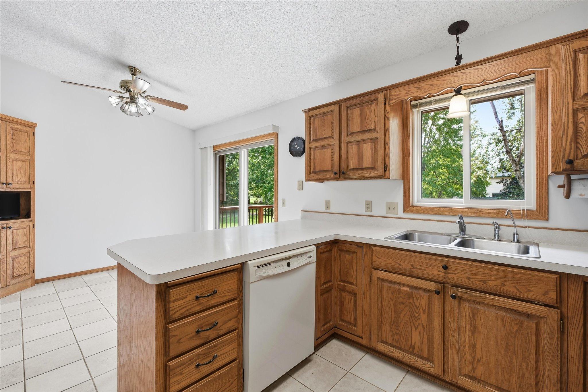 View of Residential at 9225 Queens Gardens, Brooklyn Park MN 55443, Brooklyn Park (19 of 53) - Mike Wilen | Minnesota Team Real Estate