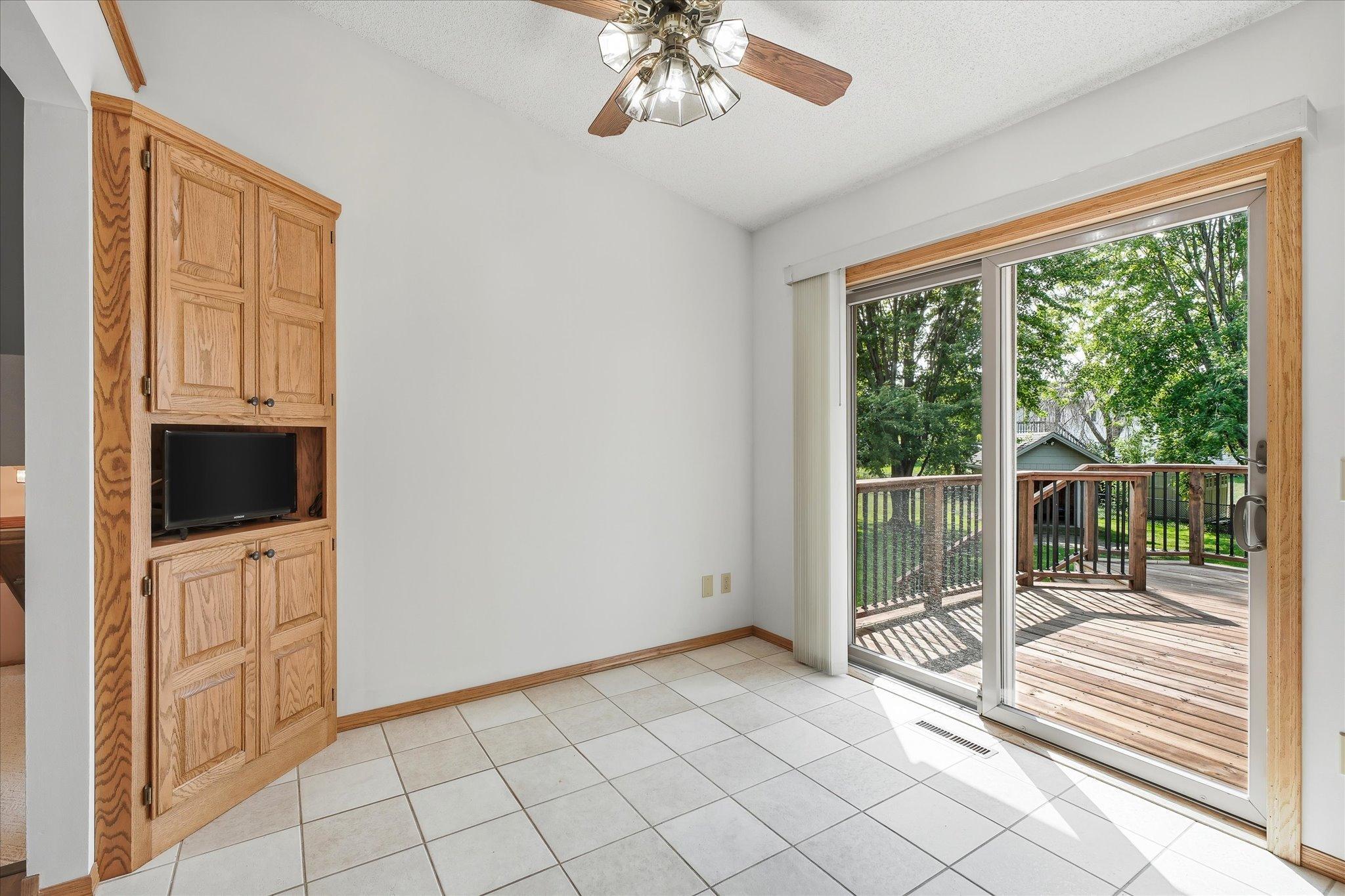 View of Residential at 9225 Queens Gardens, Brooklyn Park MN 55443, Brooklyn Park (13 of 53) - Mike Wilen | Minnesota Team Real Estate