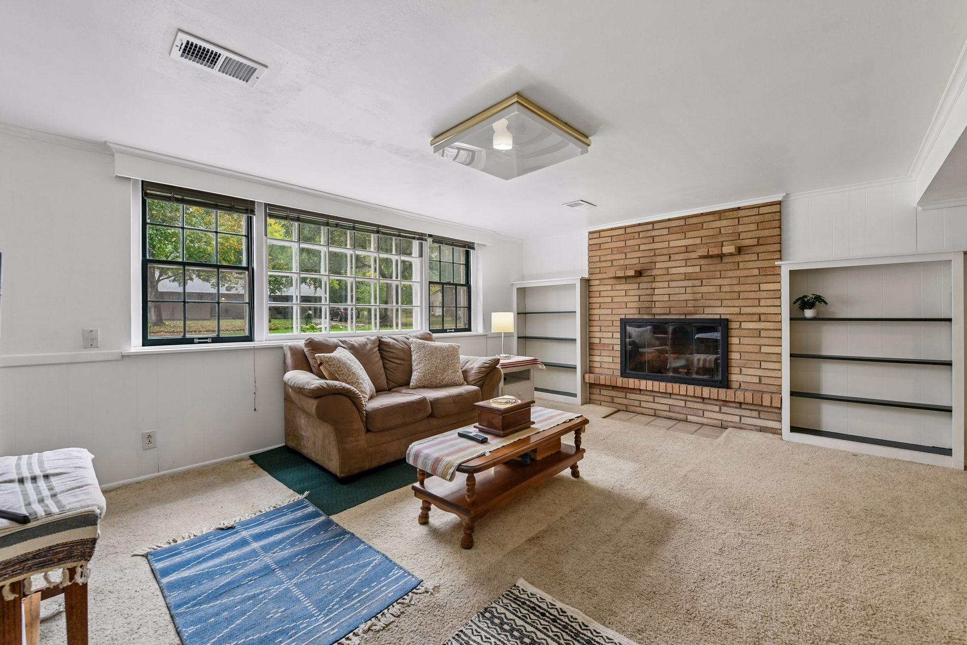 View of Residential at 5603 Woodland Road, Minnetonka MN 55345, Minnetonka (6 of 37) - Mike Wilen | Minnesota Team Real Estate