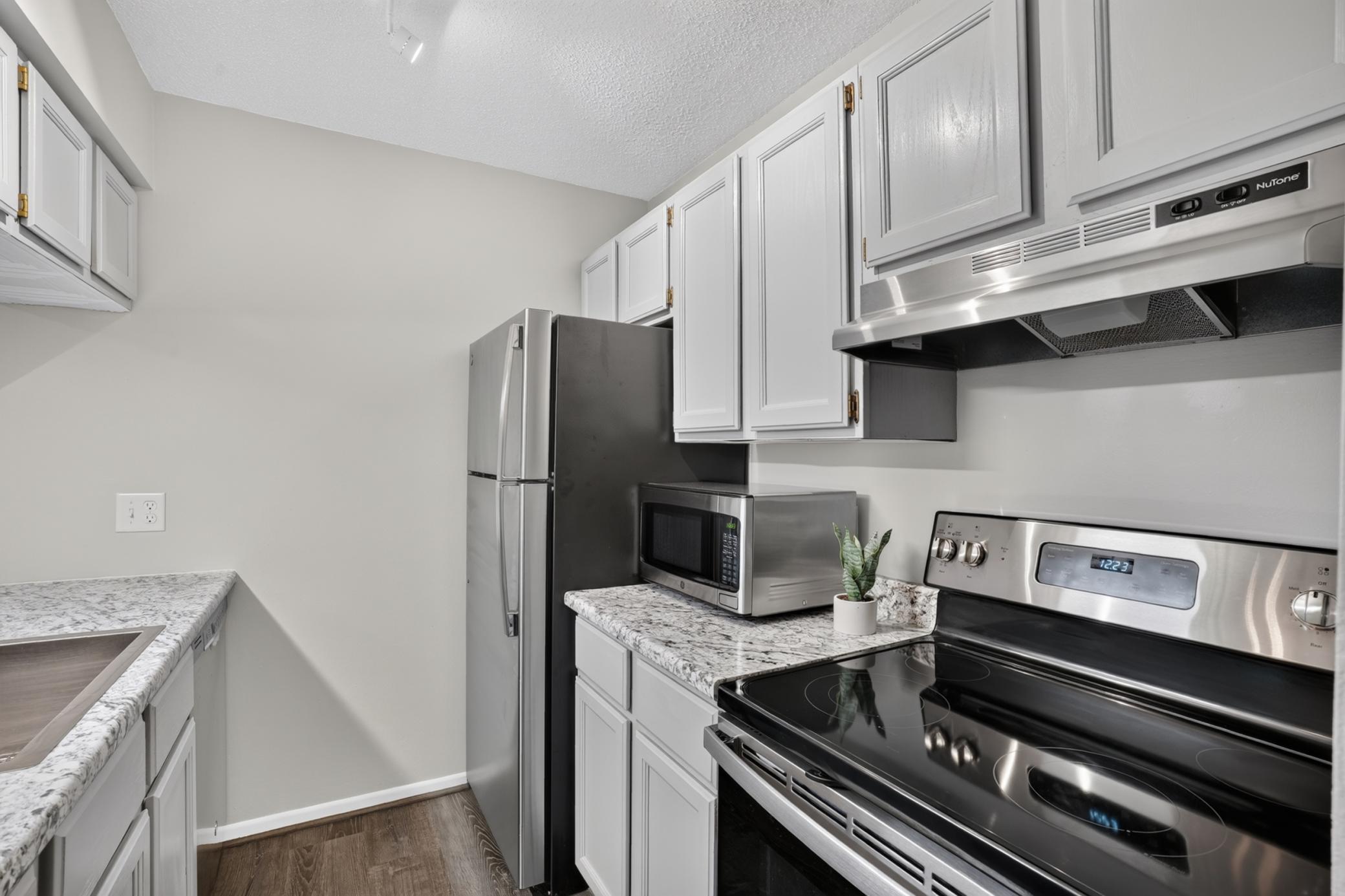 View of Residential at 2170 Ridge Drive #14, Saint Louis Park MN 55416, Saint Louis Park (4 of 22) - Mike Wilen | Minnesota Team Real Estate