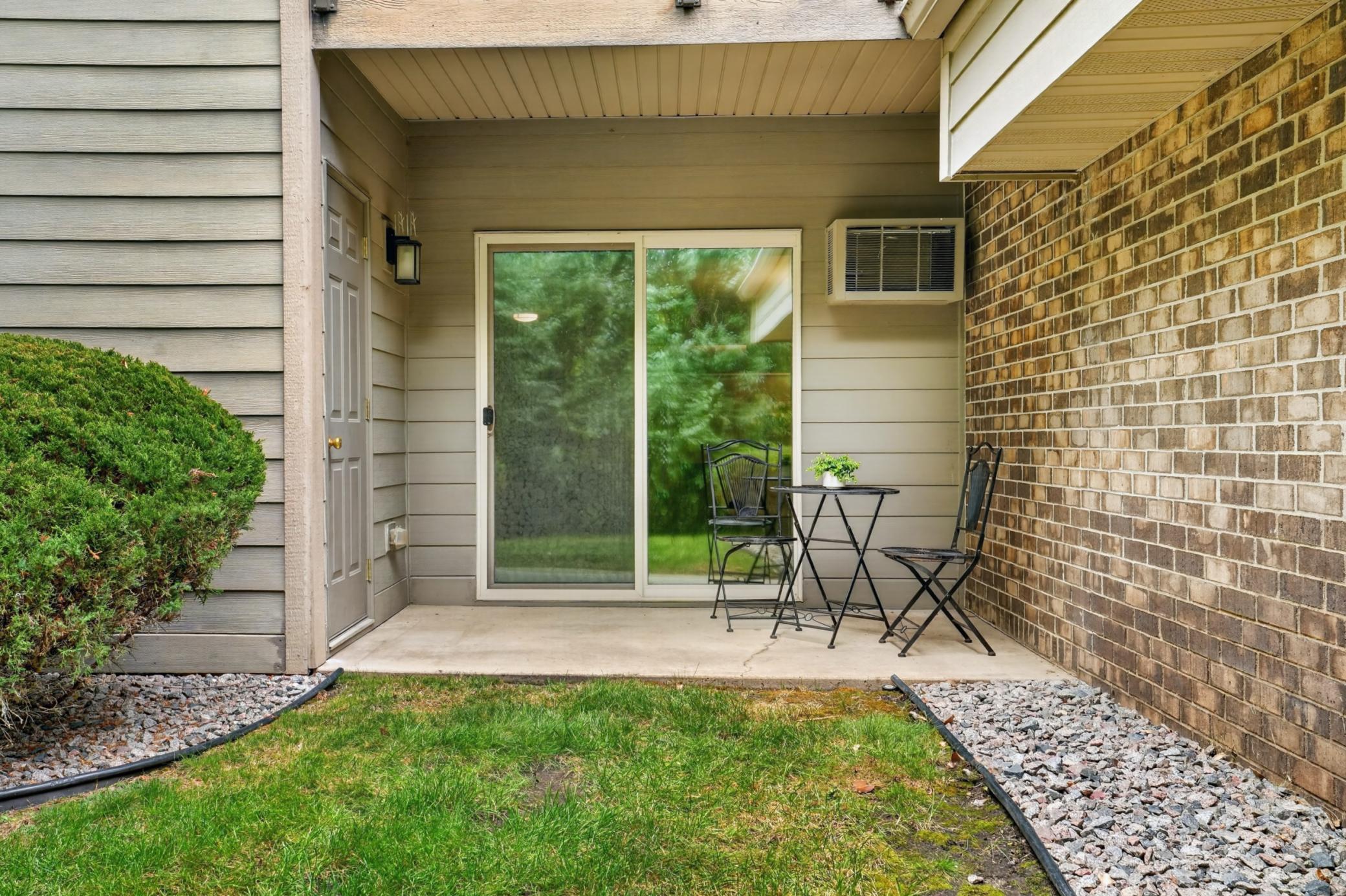 View of Residential at 2170 Ridge Drive #14, Saint Louis Park MN 55416, Saint Louis Park (15 of 22) - Mike Wilen | Minnesota Team Real Estate