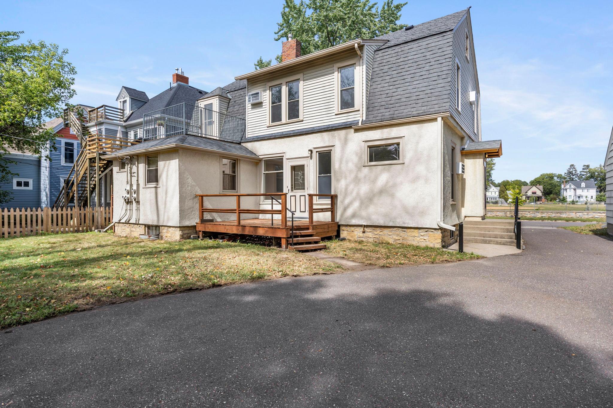 View of Residential Income at 1626 Englewood Avenue, Saint Paul MN 55104, Saint Paul (65 of 99) - Mike Wilen | Minnesota Team Real Estate