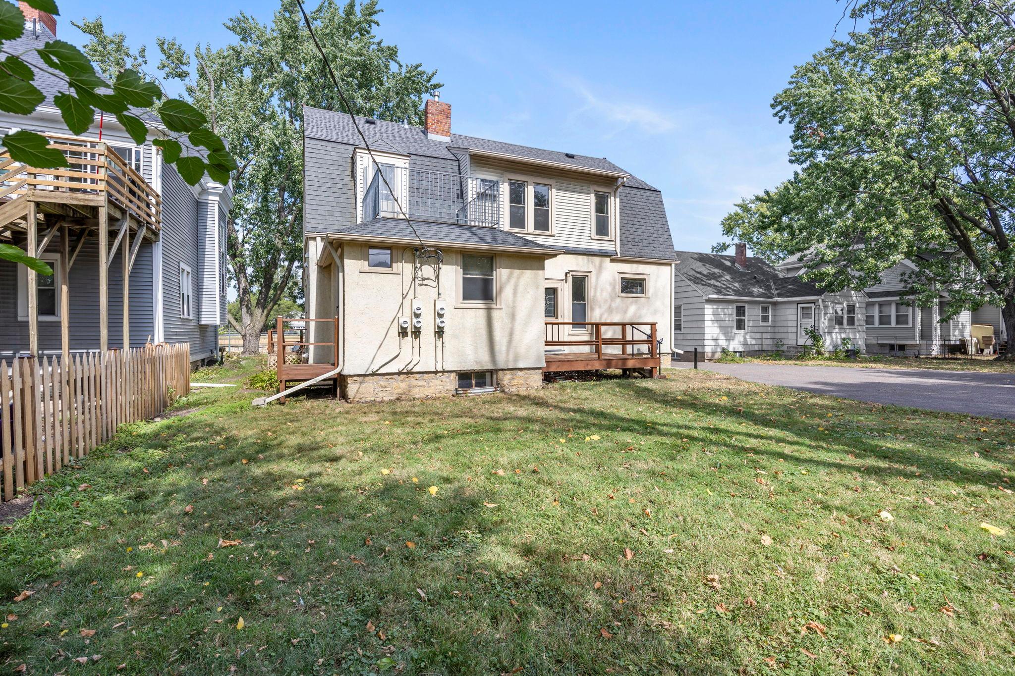View of Residential Income at 1626 Englewood Avenue, Saint Paul MN 55104, Saint Paul (64 of 99) - Mike Wilen | Minnesota Team Real Estate