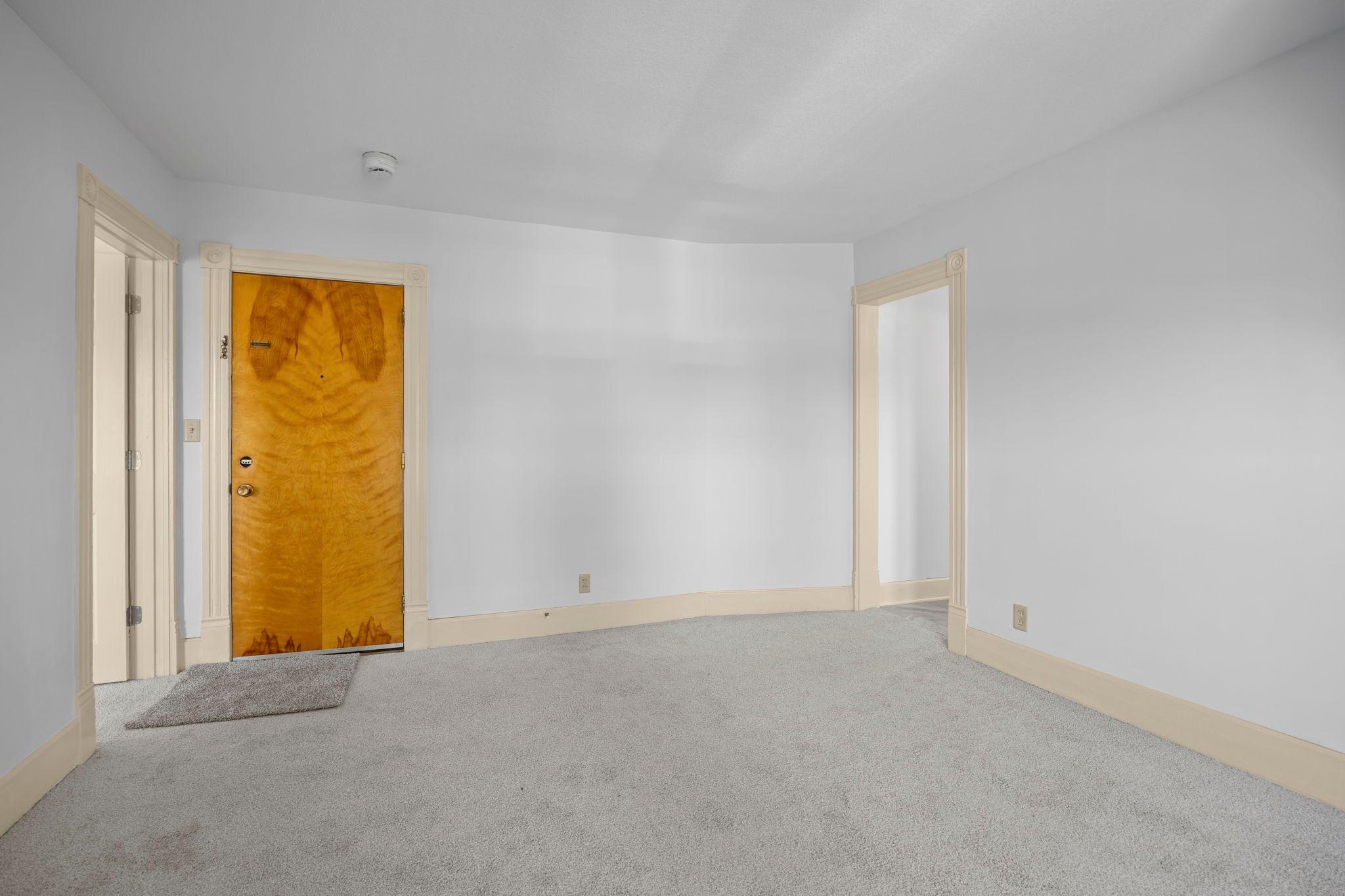 View of Residential Income at 1626 Englewood Avenue, Saint Paul MN 55104, Saint Paul (51 of 99) - Mike Wilen | Minnesota Team Real Estate